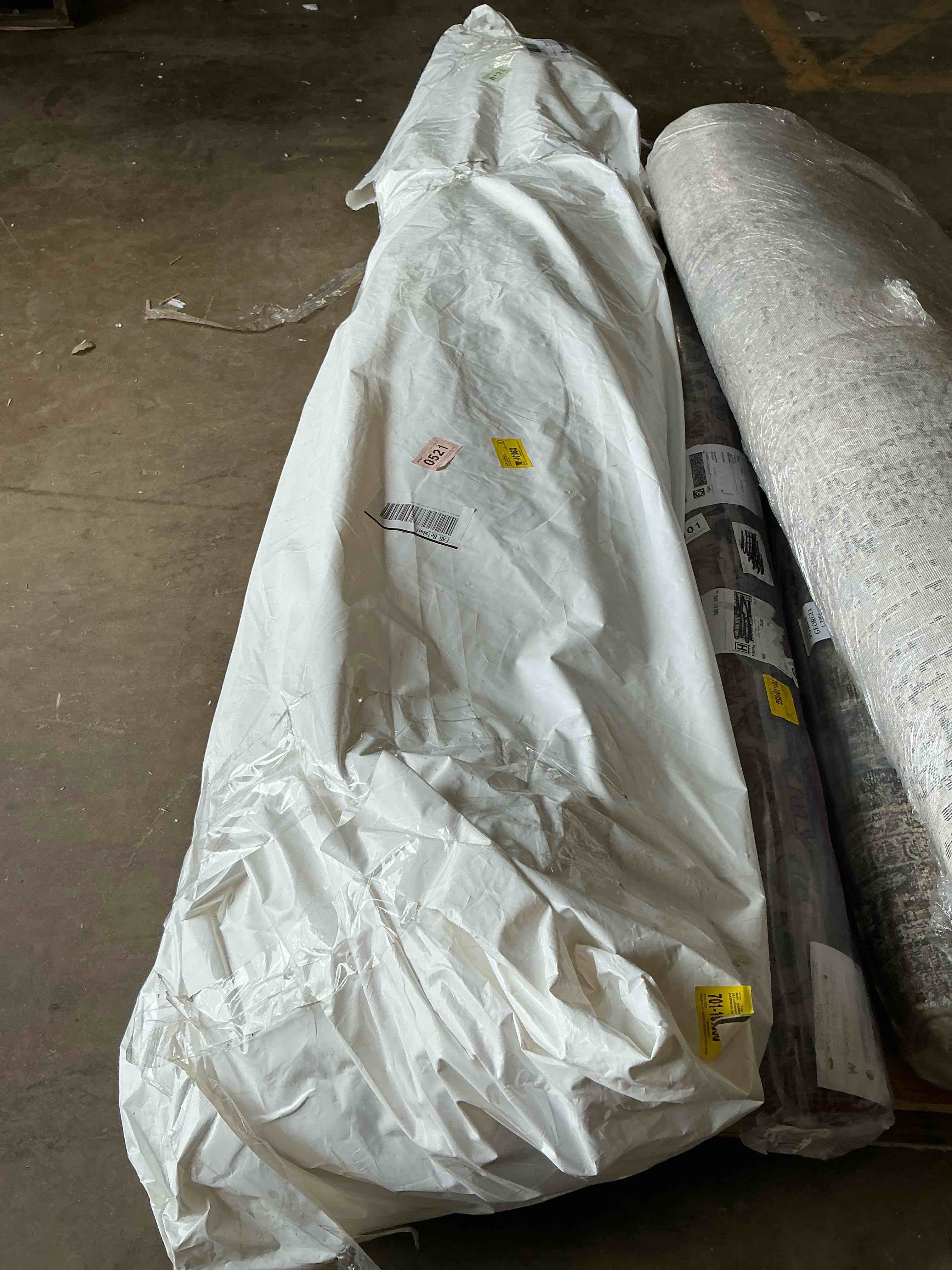 Condition photo showing Good Condition for Amber Lewis x Loloi Morgan Spice / Lagoon Area Rug feat. CloudPile