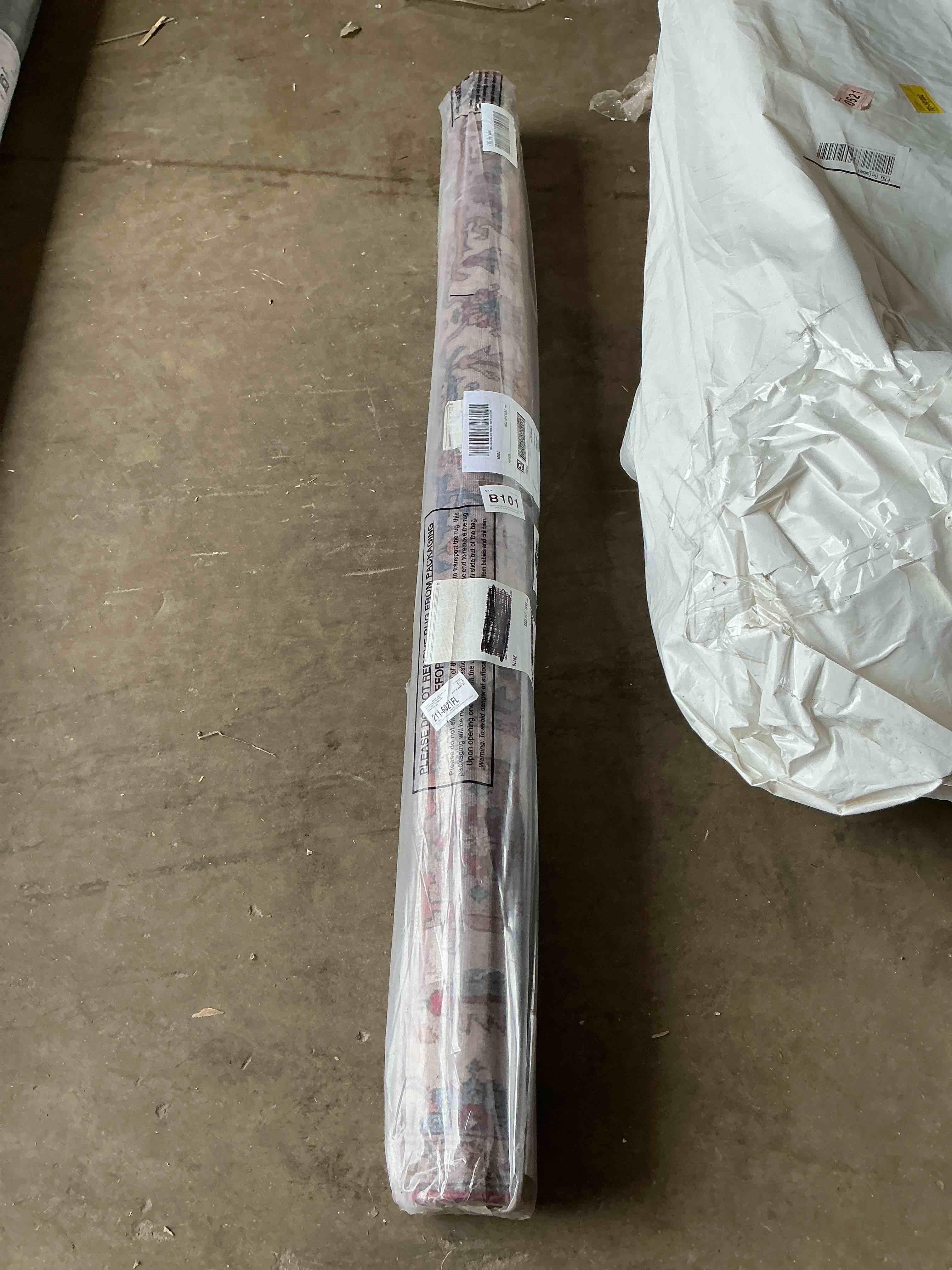 Condition photo showing Good Condition for Sonia Oriental Red/Beige Power Loom Area Rug