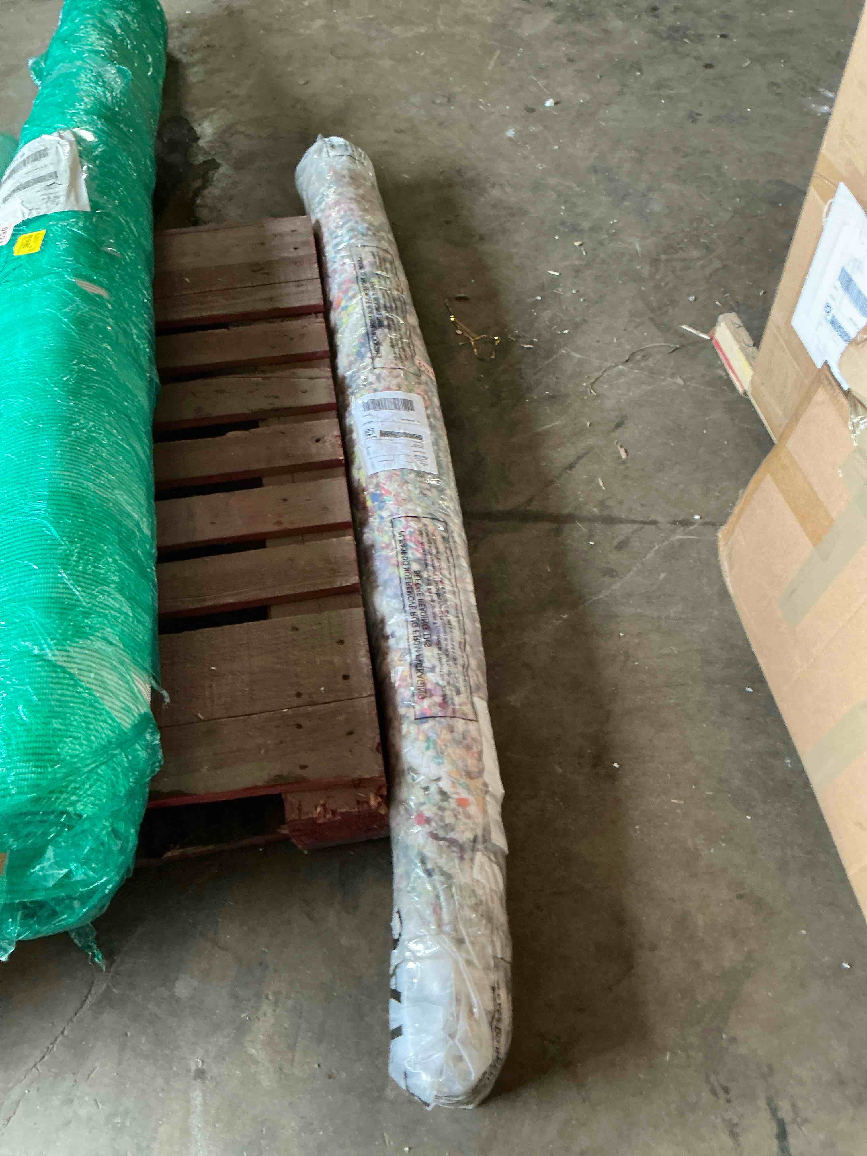 Condition photo showing Good Condition for Hurst Round Hand Woven Cotton Abstract Rug