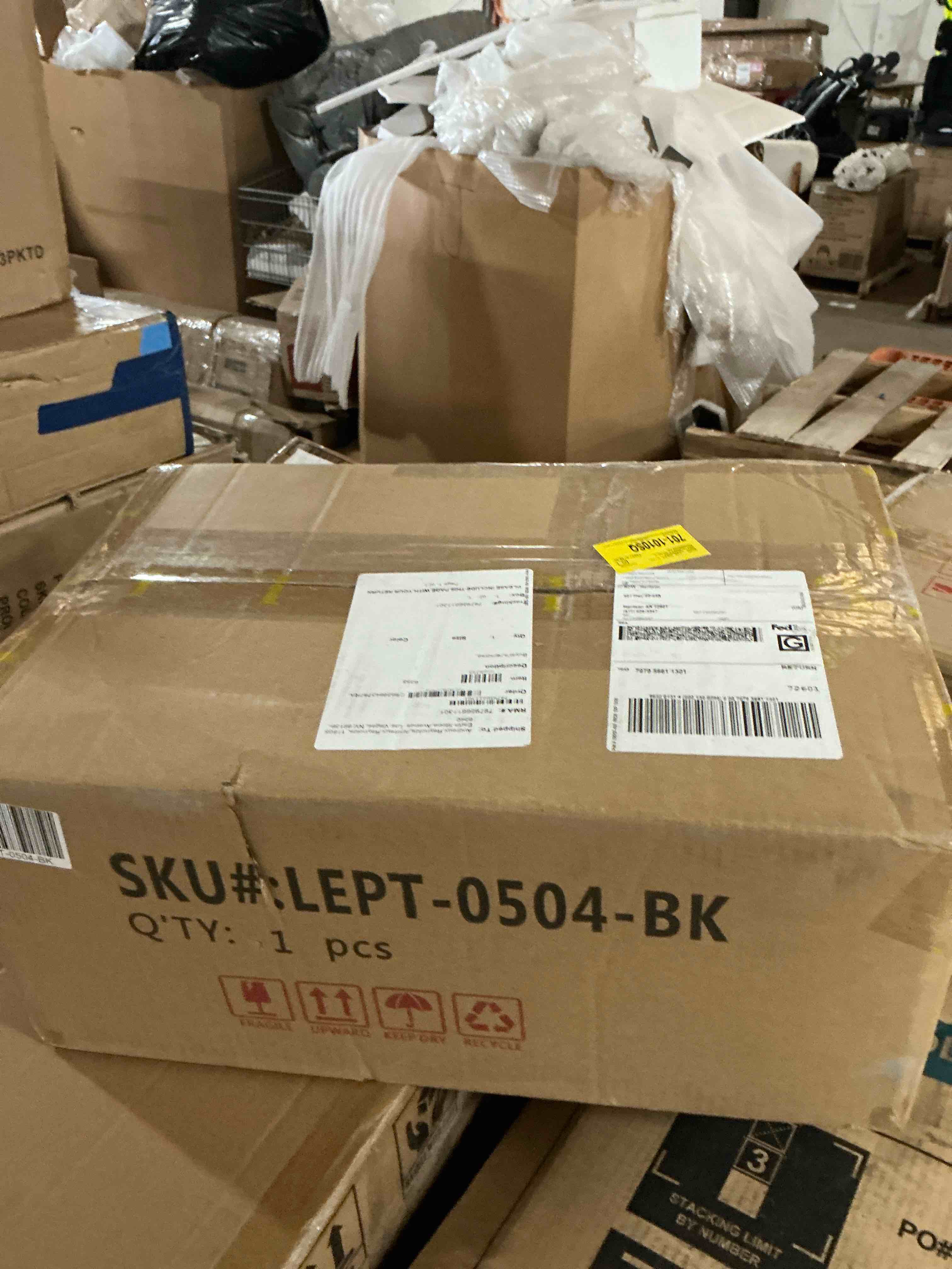 Condition photo showing Good Condition for Dilorenzo 69" Tree Floor Lamp