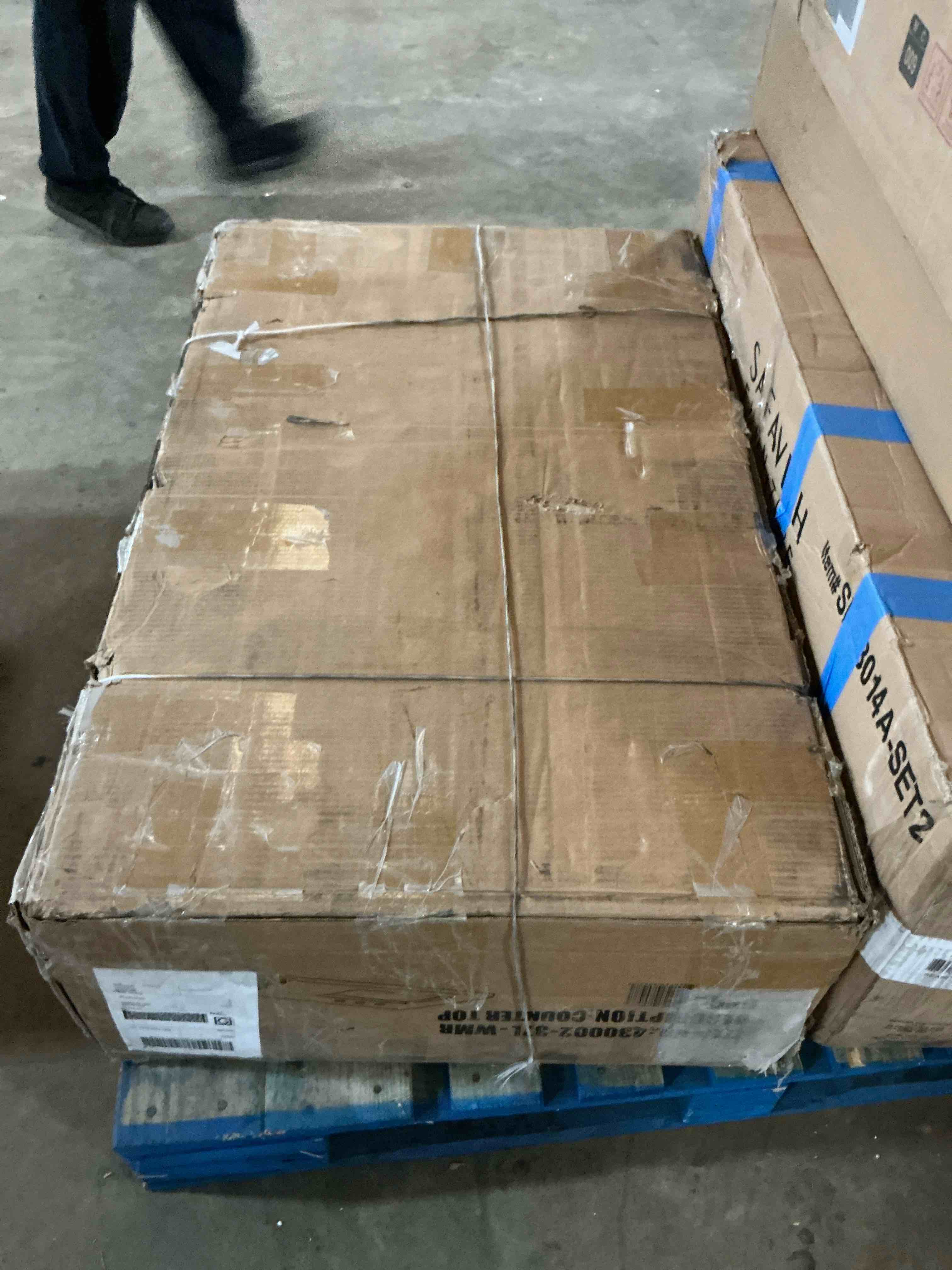 Condition photo showing Good Condition for 37" Single Bathroom Vanity Top with Sink