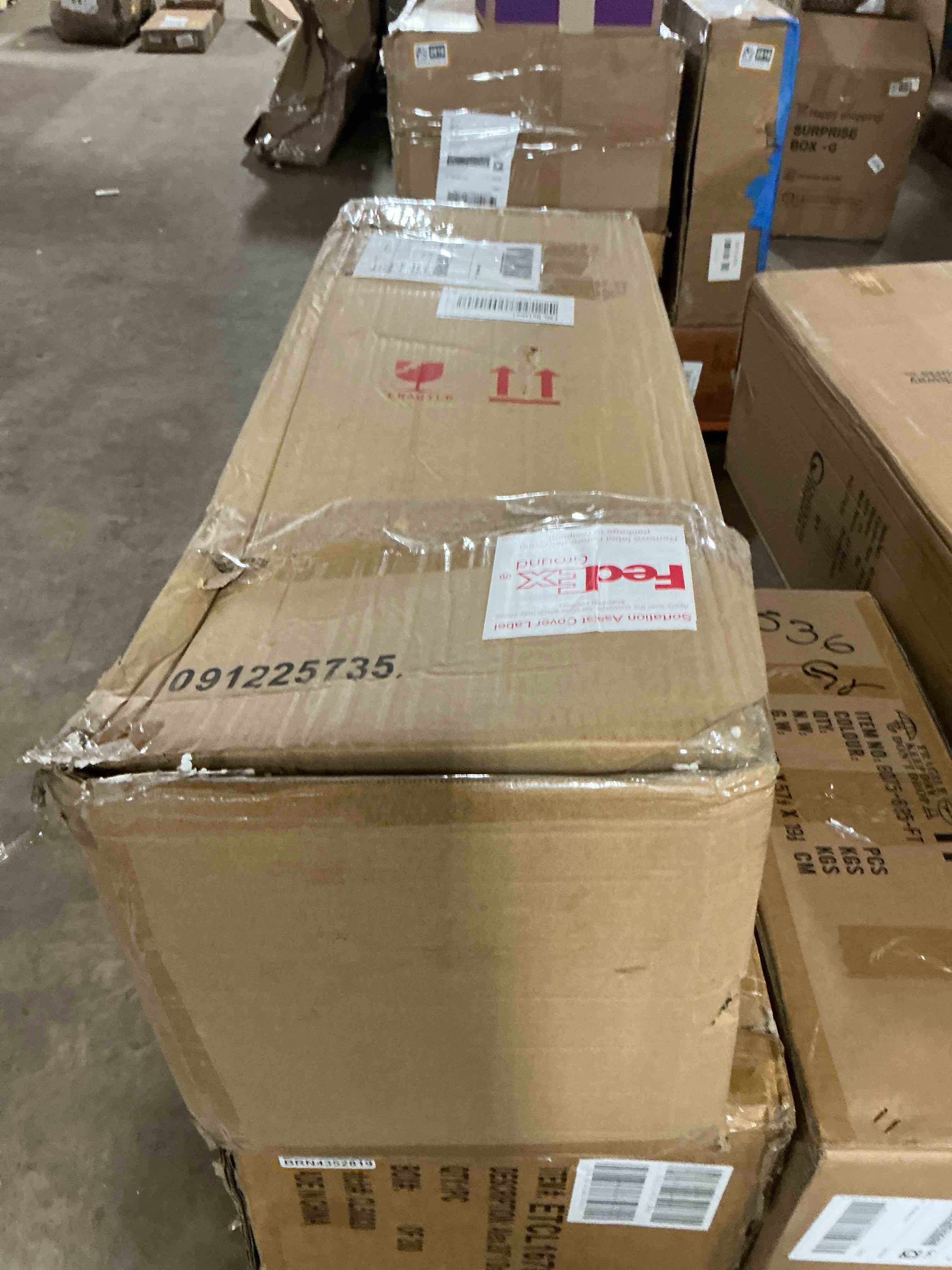 Condition photo showing Good Condition for Lofgren Round Multi-Tiered Plant Stand