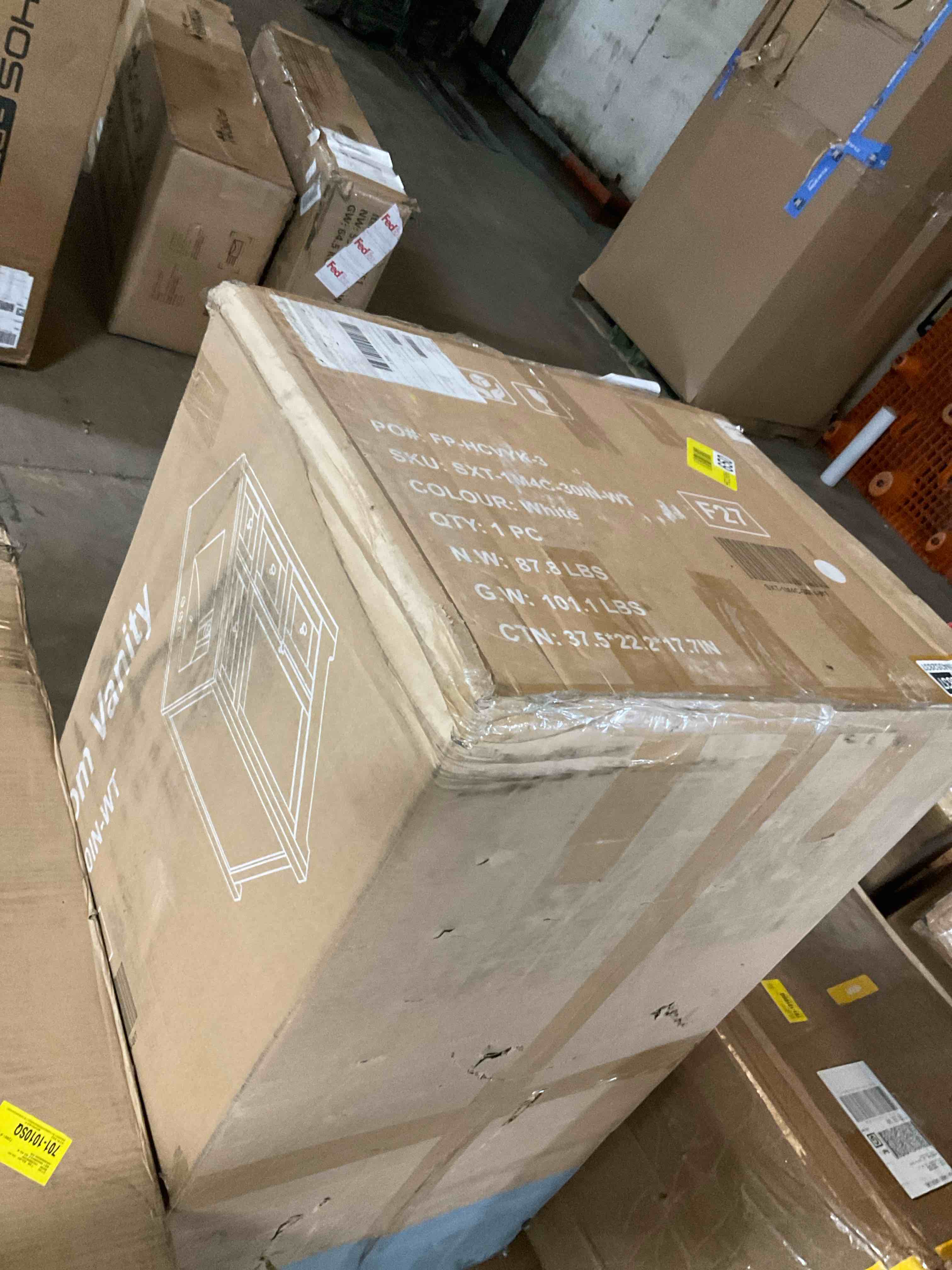 Condition photo showing Good Condition for 30\u0027\u0027 Single Bathroom Vanity with Ceramic Top