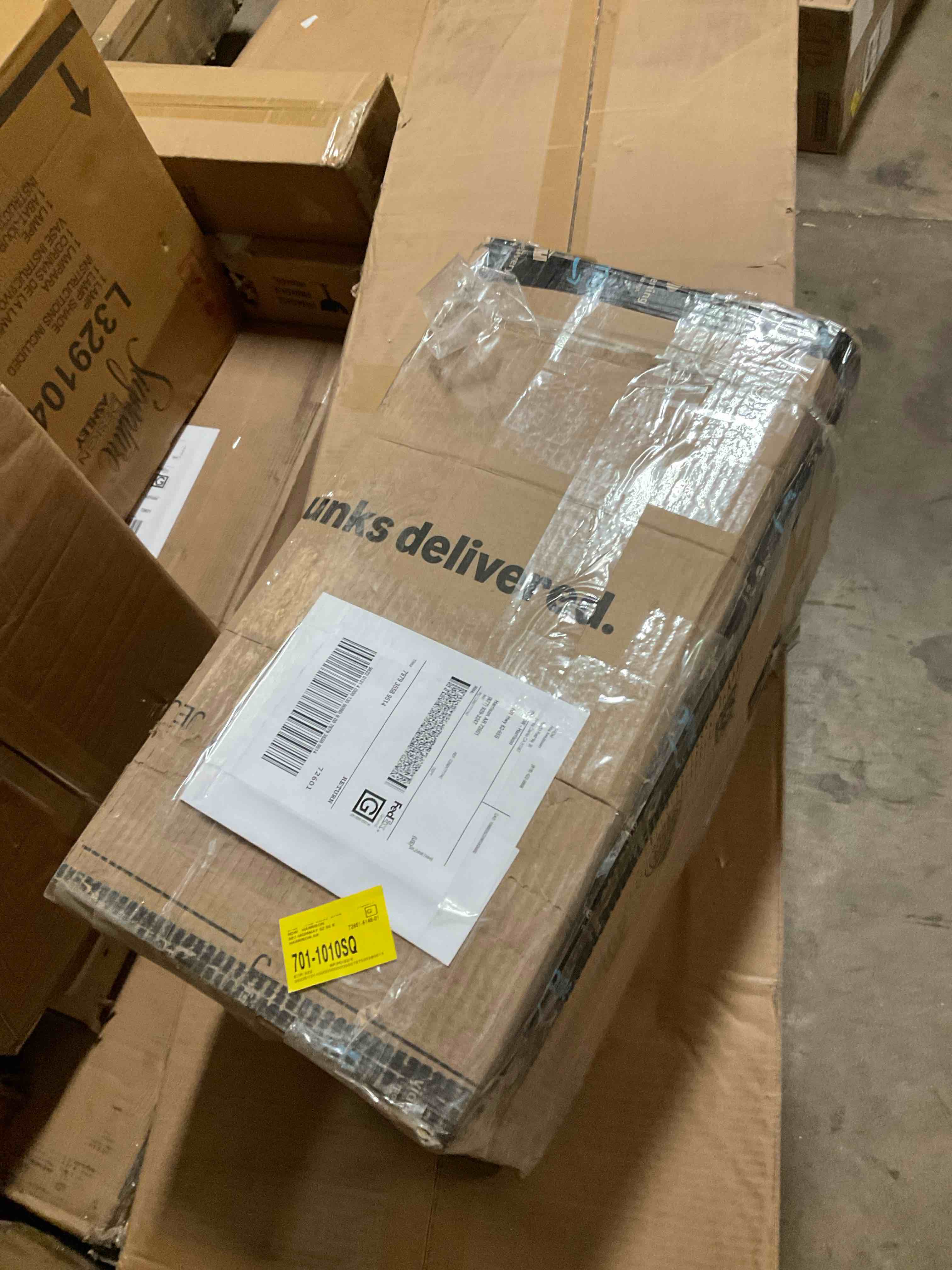 Condition photo showing Good Condition for Wall Lamp