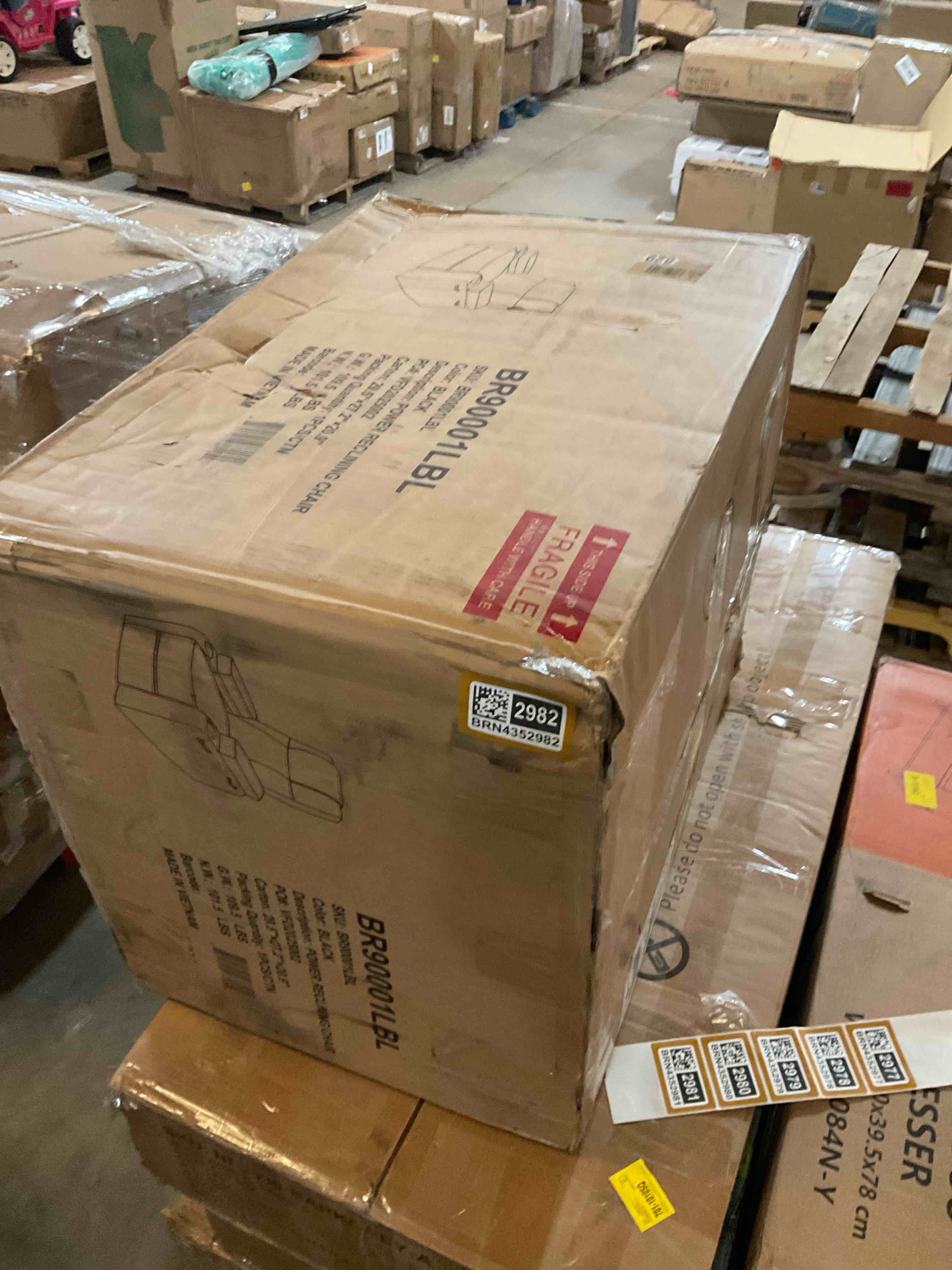 Condition photo showing Good Condition for PU Leather Electric Power Lift Heated Massage Recliner Chair with Cup Holders