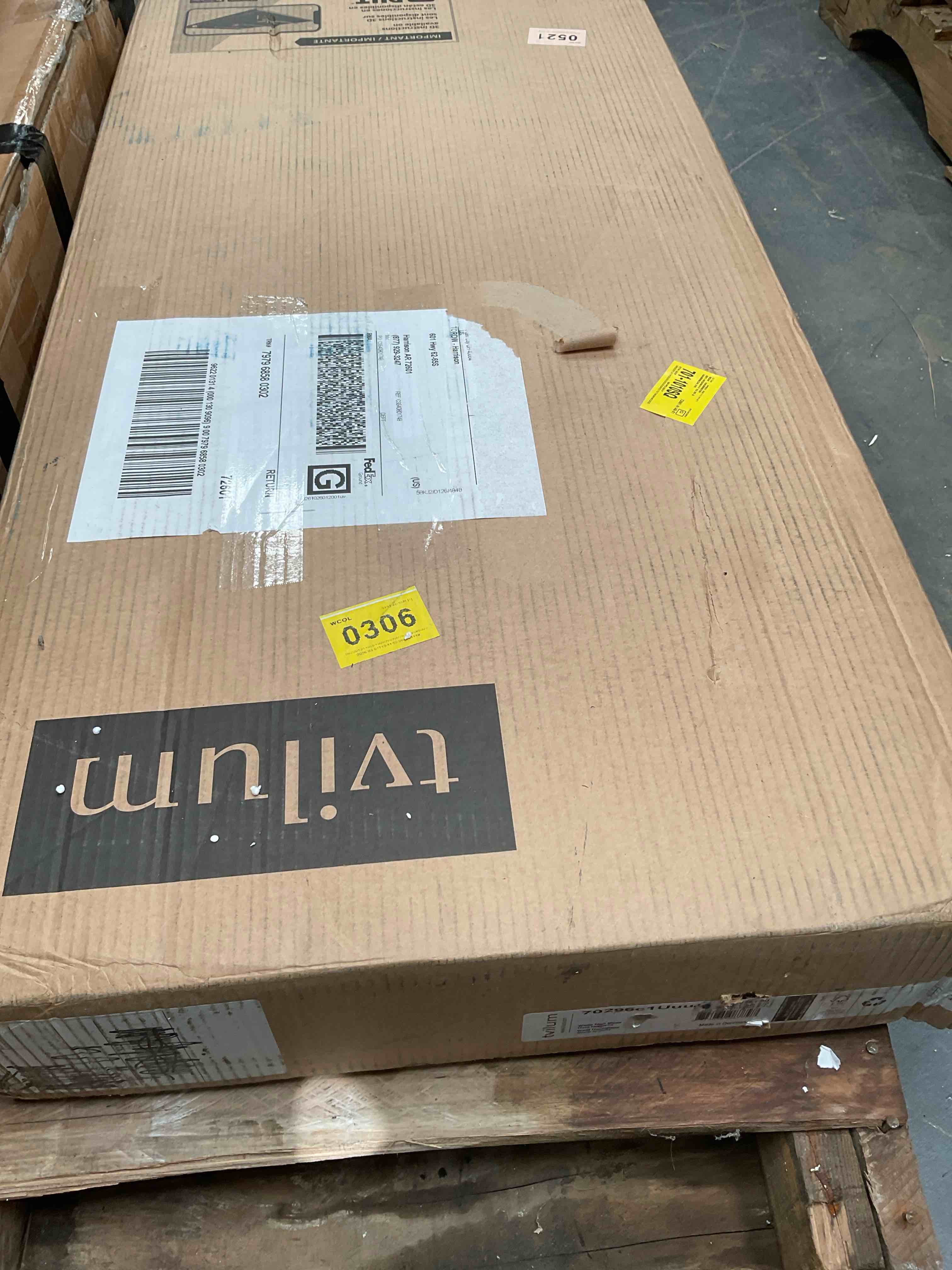 Condition photo showing Good Condition for double dresser 6 drawers box 2/2-top, rails/plinths, drawer fronts, drawer bottoms, back panel