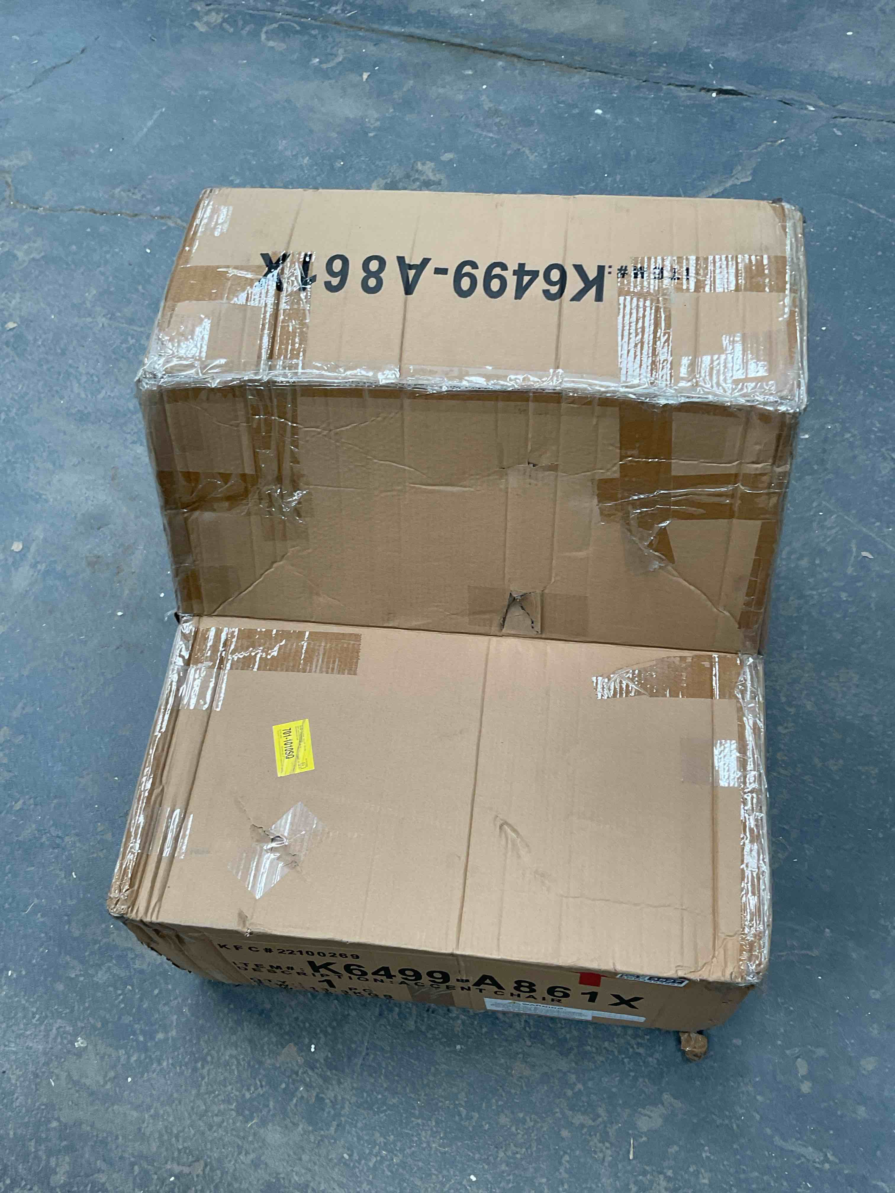 Condition photo showing Good Condition for adona accent chair