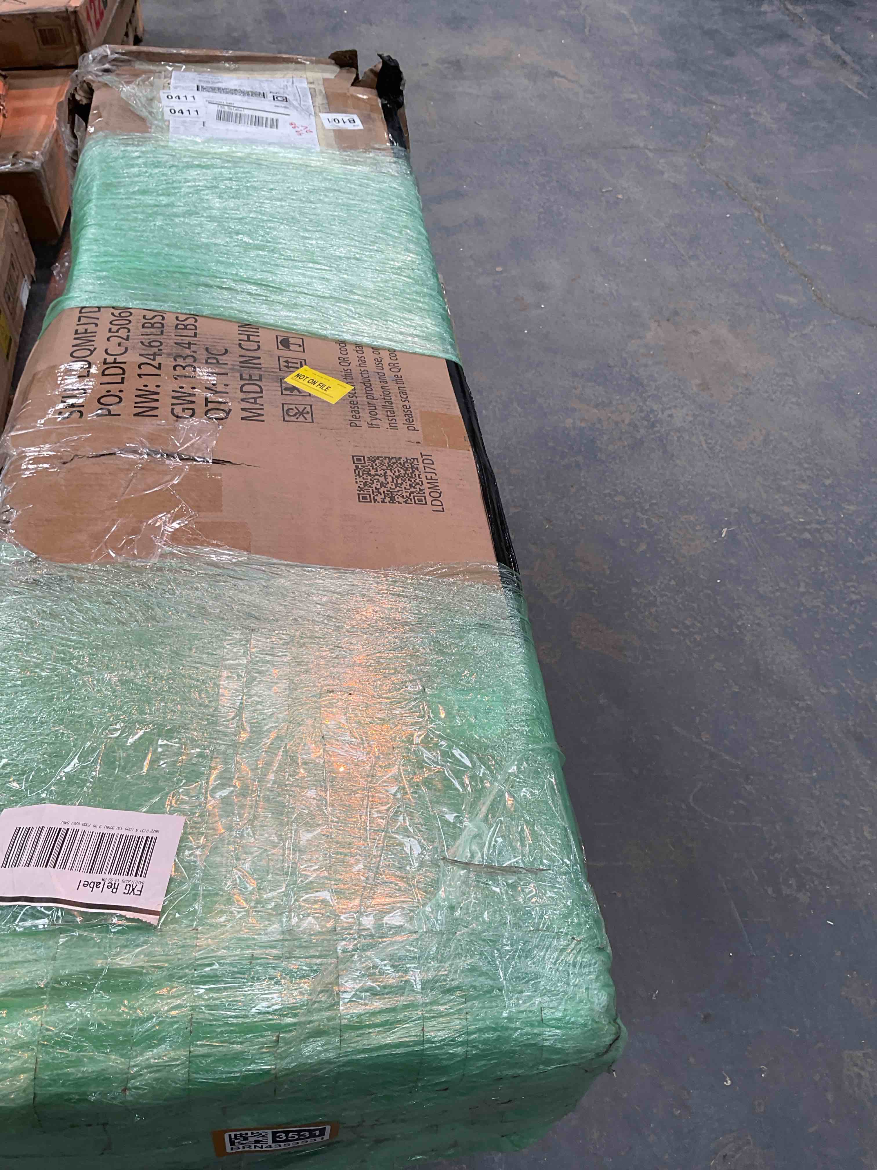 maud modern 8 drawers dresser for bedroom, 55" wide dressers & chest of drawers w/curved profile design