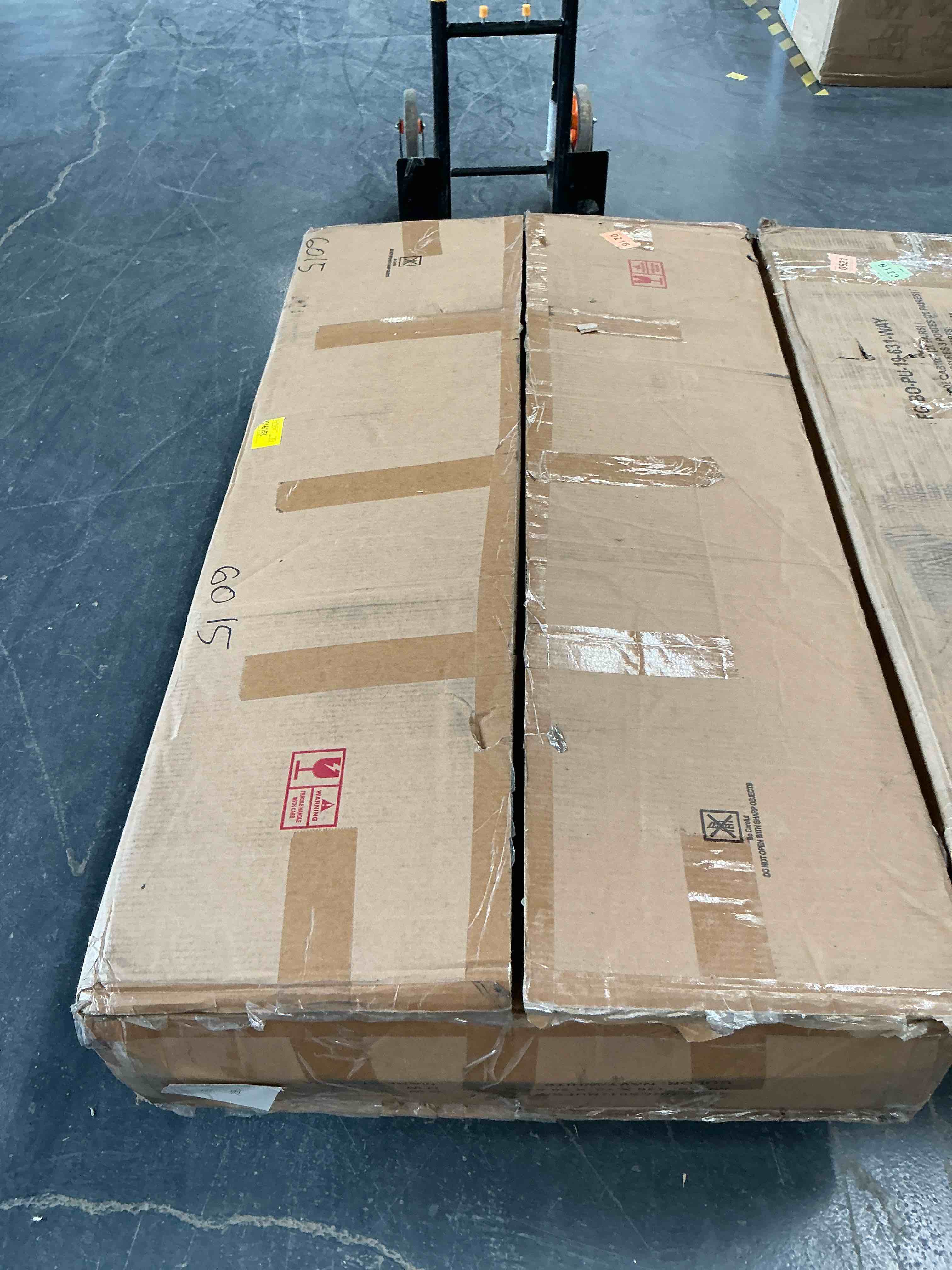 Condition photo showing Good Condition for aluminum loveseat sofa navy/white