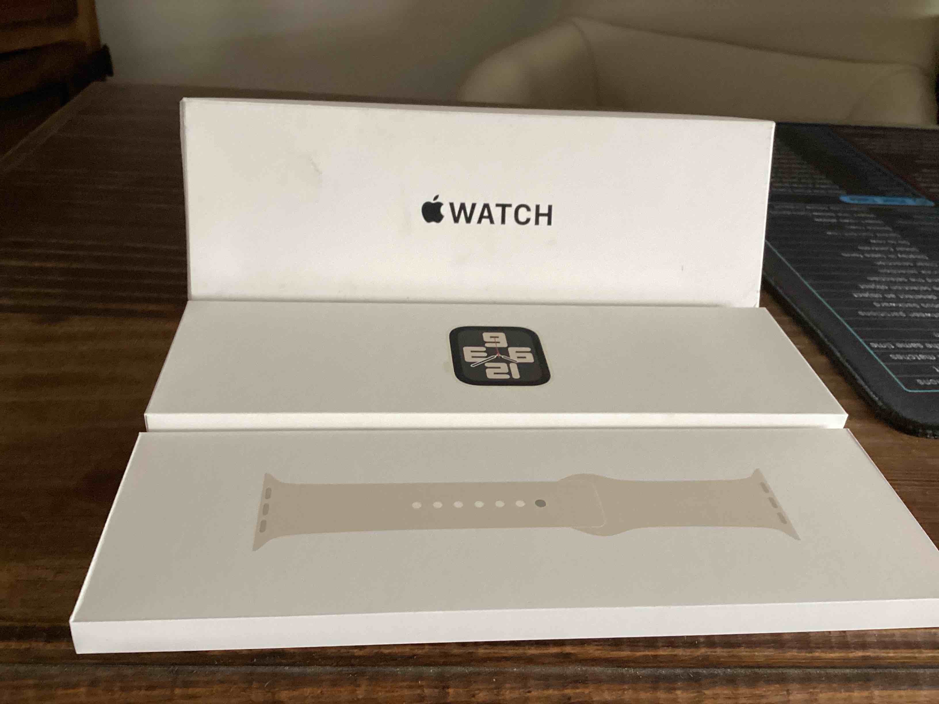 Condition photo showing New/Like New for apple watch se (2nd gen) [gps 40mm] smartwatch with starlight aluminum case with starlight sport band s/m. fitness and sleep trackers, crash detection, heart rate monitor, retina display starlight aluminum case with starlight sport band 40mm case + small/medium band gps without applecare+