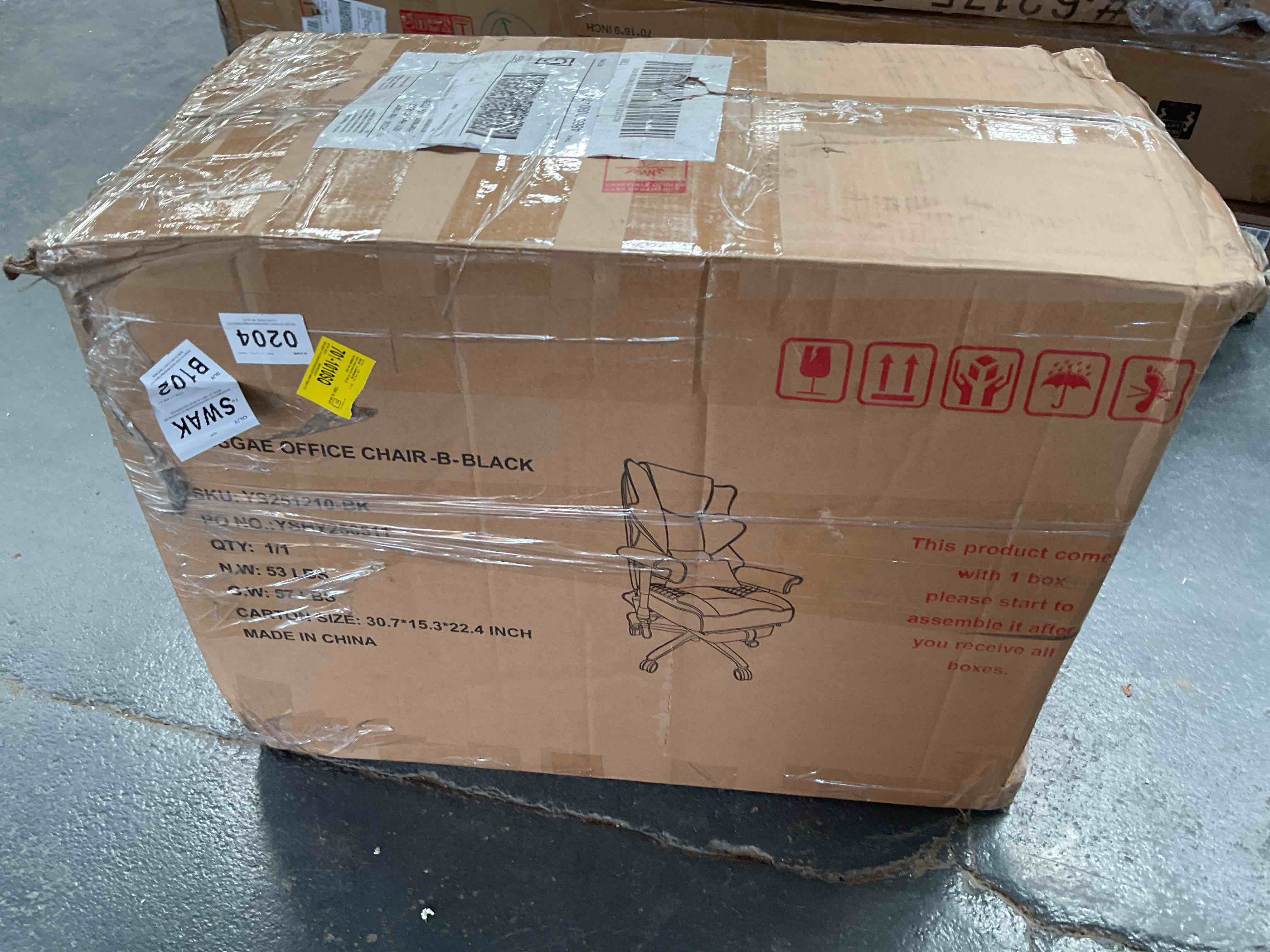 Condition photo showing Good Condition for captain style office chair with foot rest black color