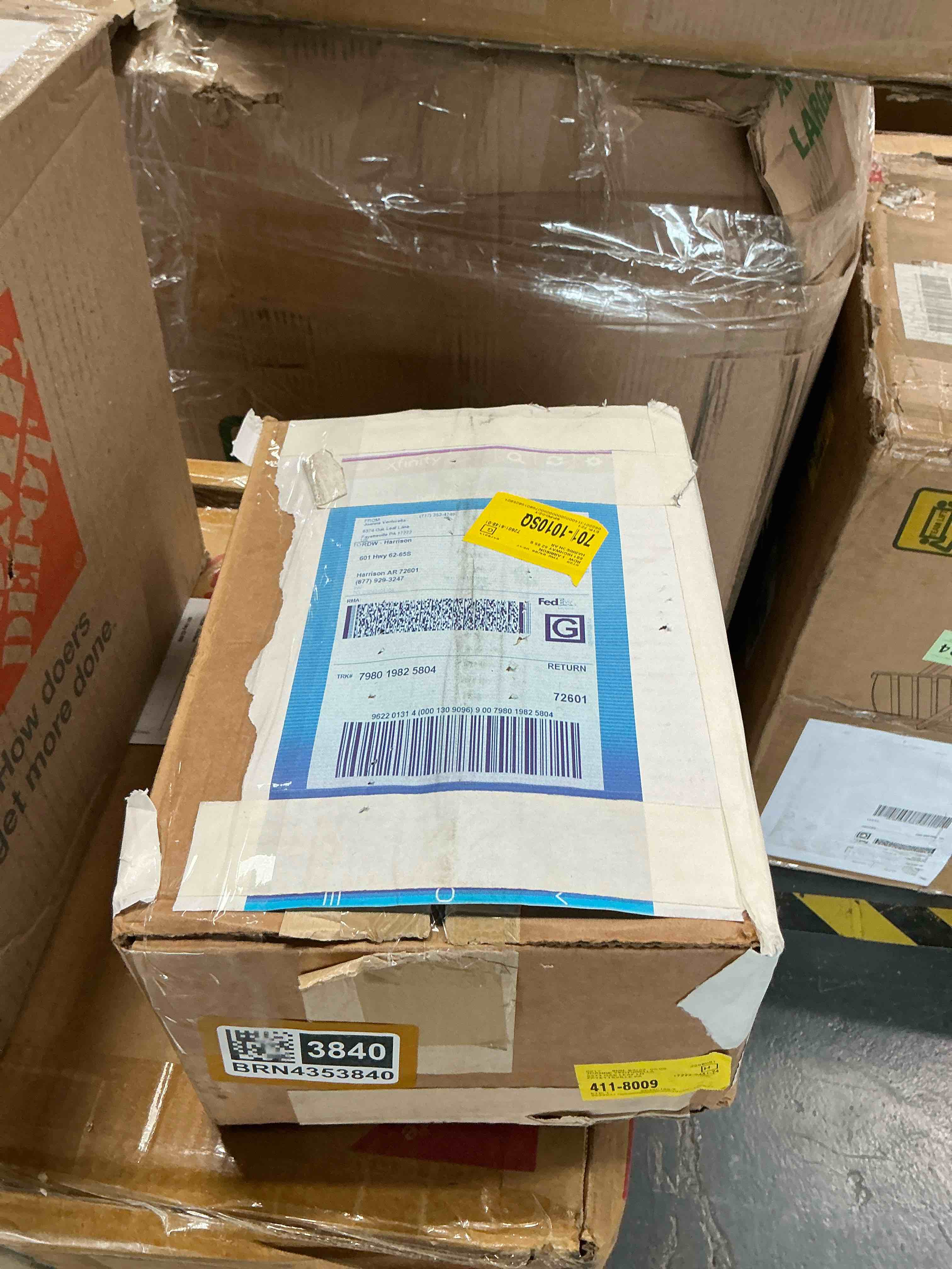 Condition photo showing Good Condition for cgk linens brown king