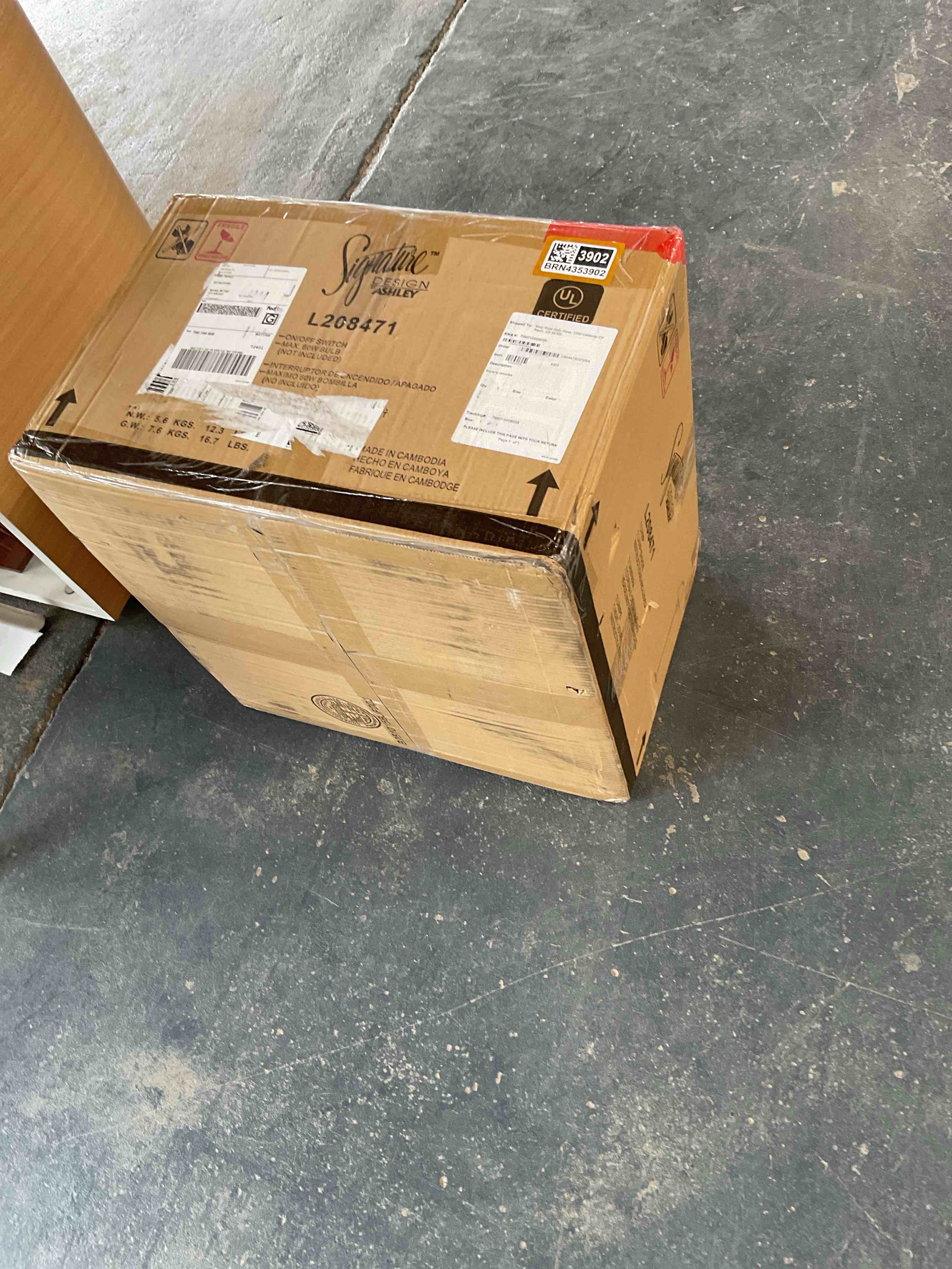 Condition photo showing Good Condition for neame floor lamp