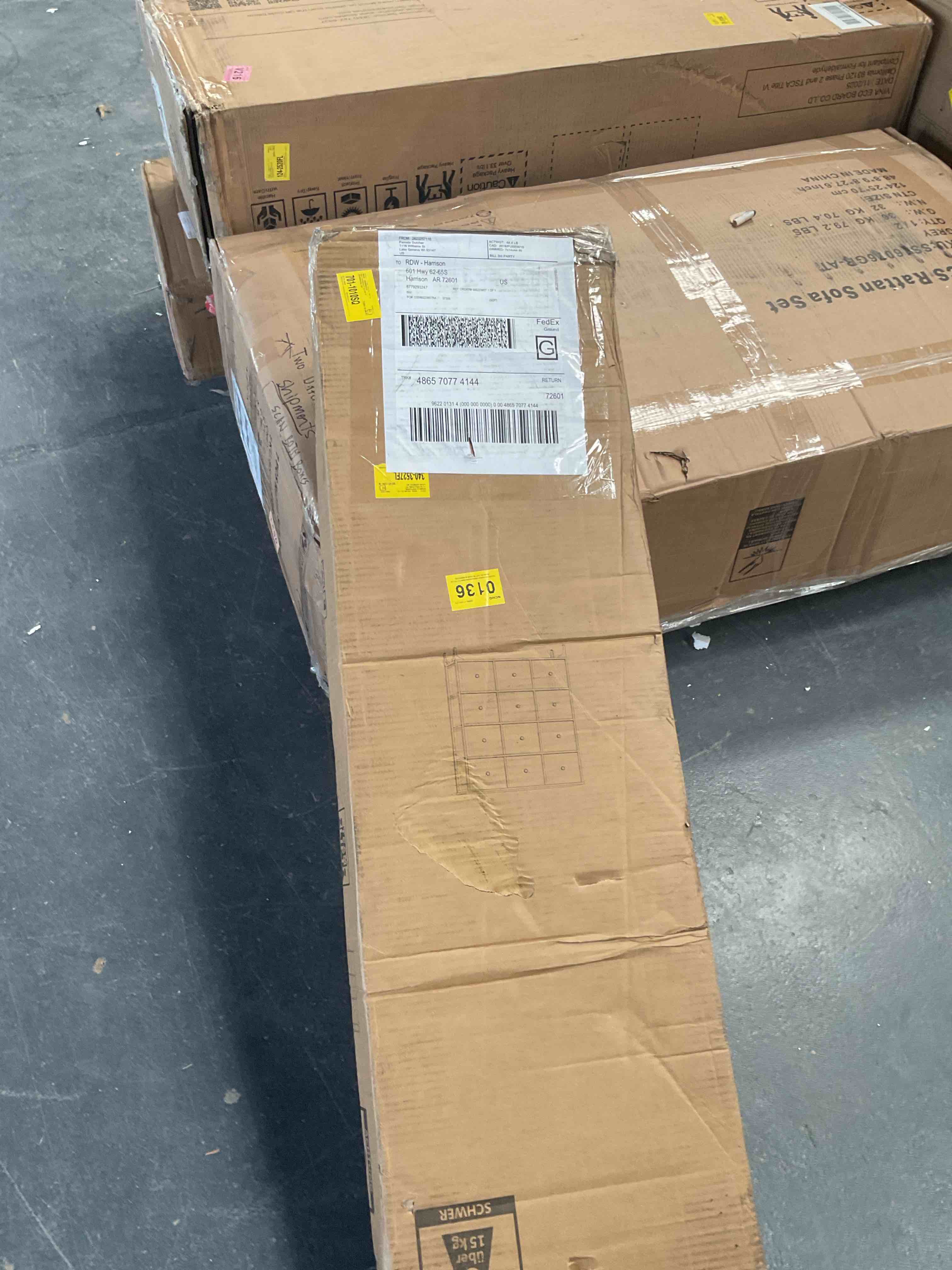 Condition photo showing Good Condition for 12 drawer  nightstand