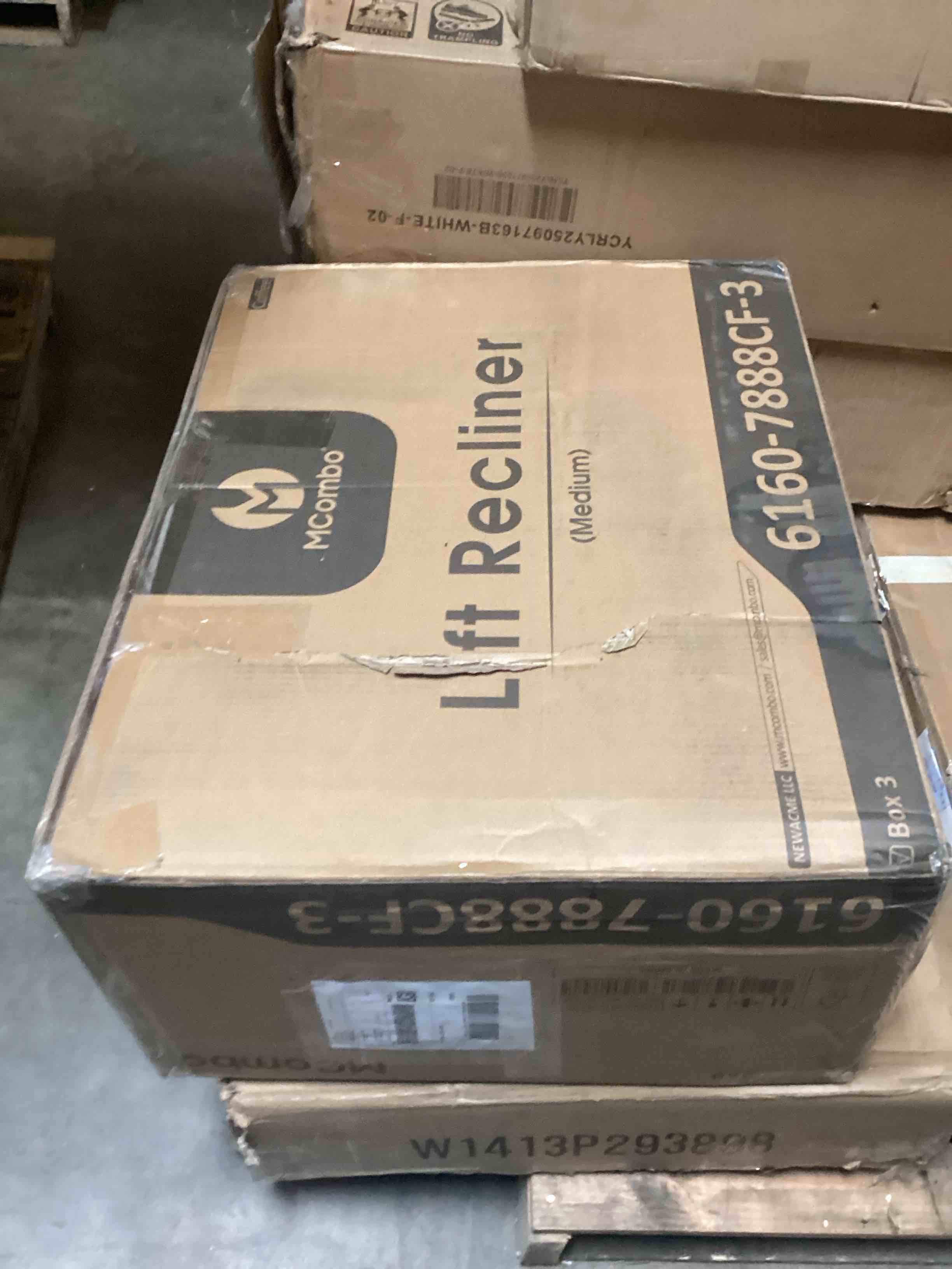 Condition photo showing Good Condition for incomplete power recliner lift chair 7888cf-box 3 only