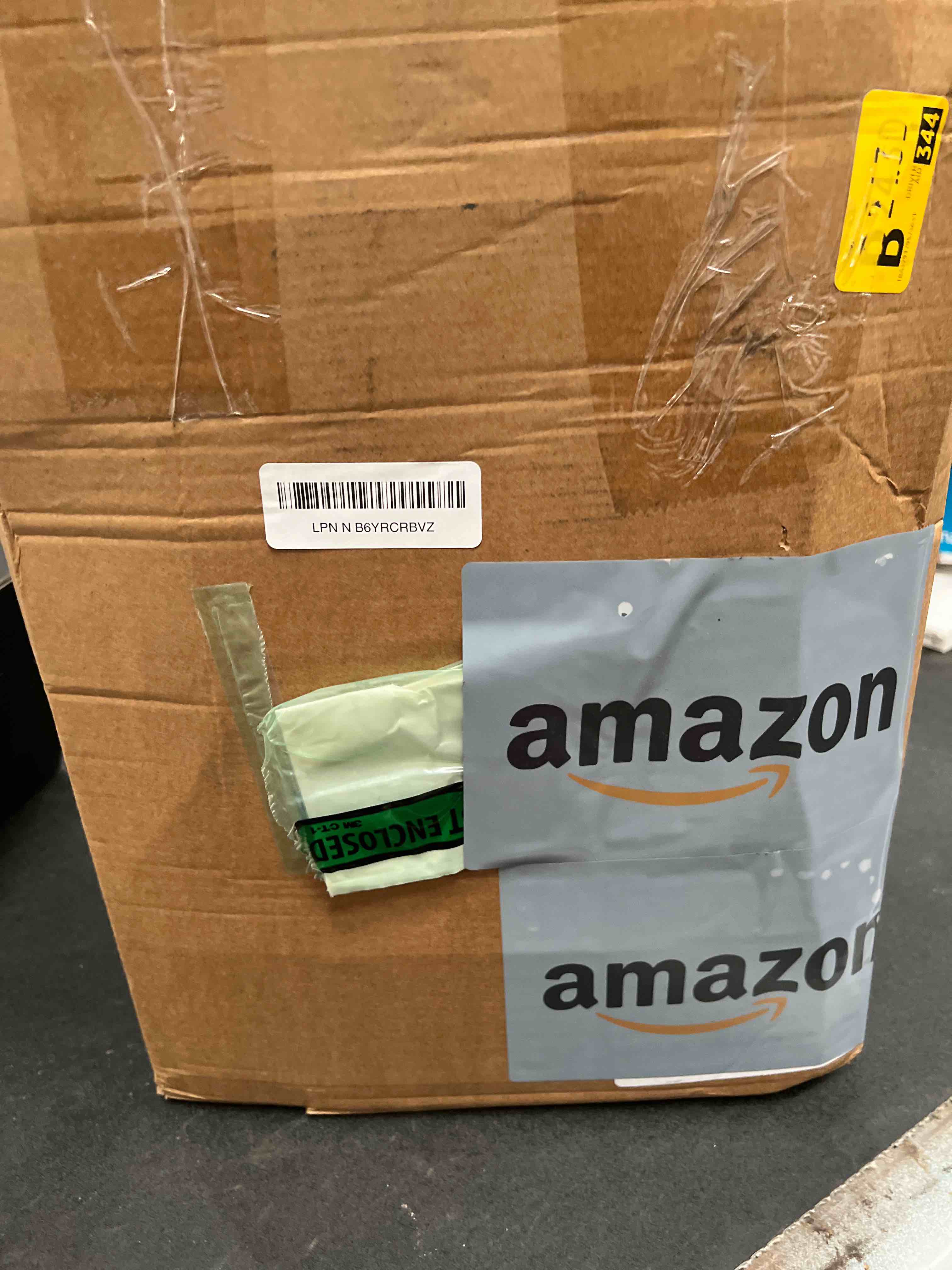 Condition photo showing Good Condition for 48 pcs pump bottle lotion dispenser refillable shampoo conditioner hand soap dispenser plastic empty 8oz/250ml clear reusable body wash container bulk (brown, black)