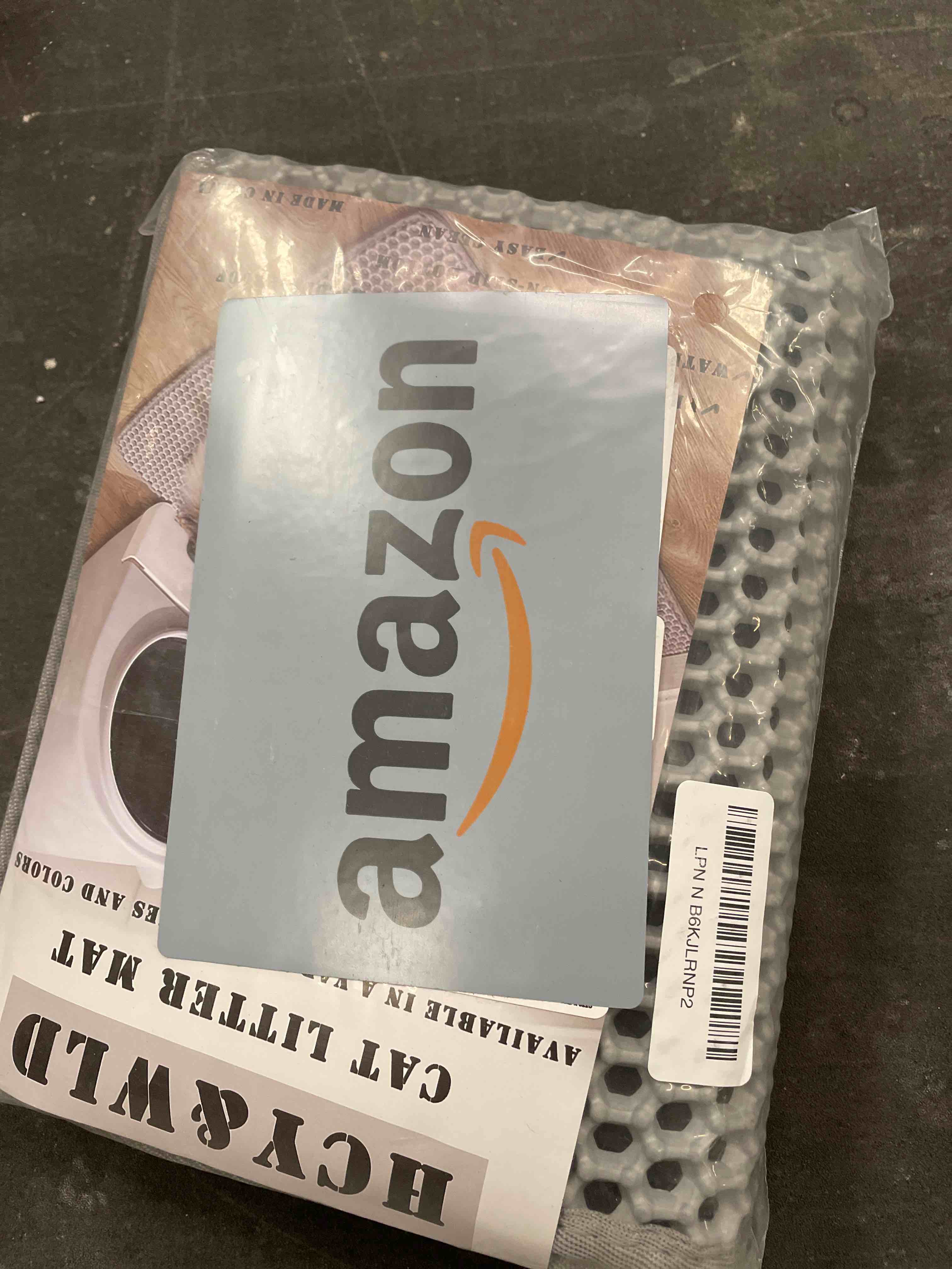 Condition photo showing Good Condition for hcy&wld 2-pack cat litter mat, double layer honeycomb waterproof urine proof non-slip litter trapping mat, less waste, easy to clean cat litter box mat, kitten indoor supplies (gray, 20x16 inches) gray 2-pack small (20x16 inch)