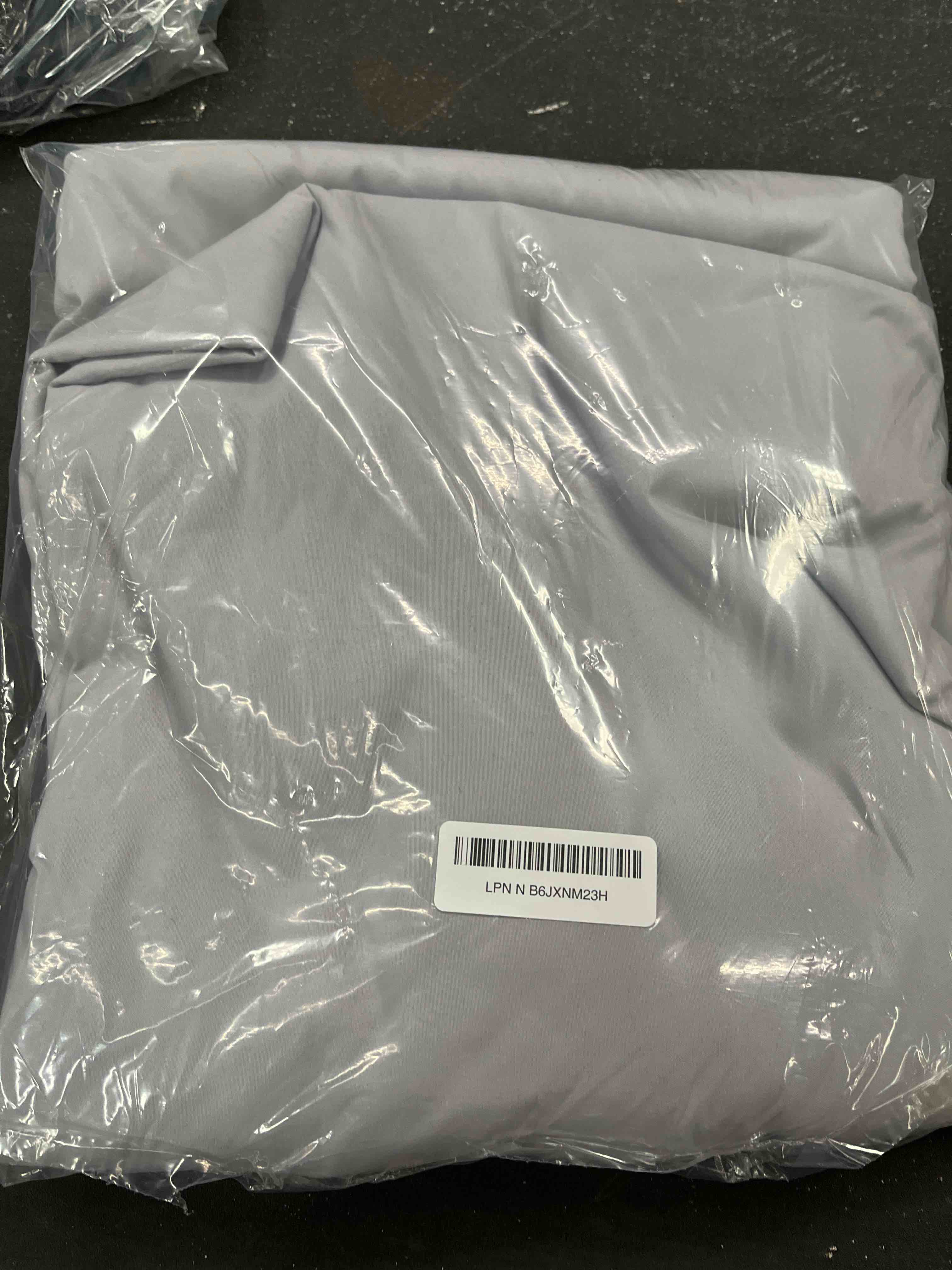 Condition photo showing Good Condition for beiyang light grey 10 x 20 ft large screen backdrop cloth for photography, non-reflective gray photo background screen for portrait product photo studio shooting props, background decoration cloth light grey 10x20ft
