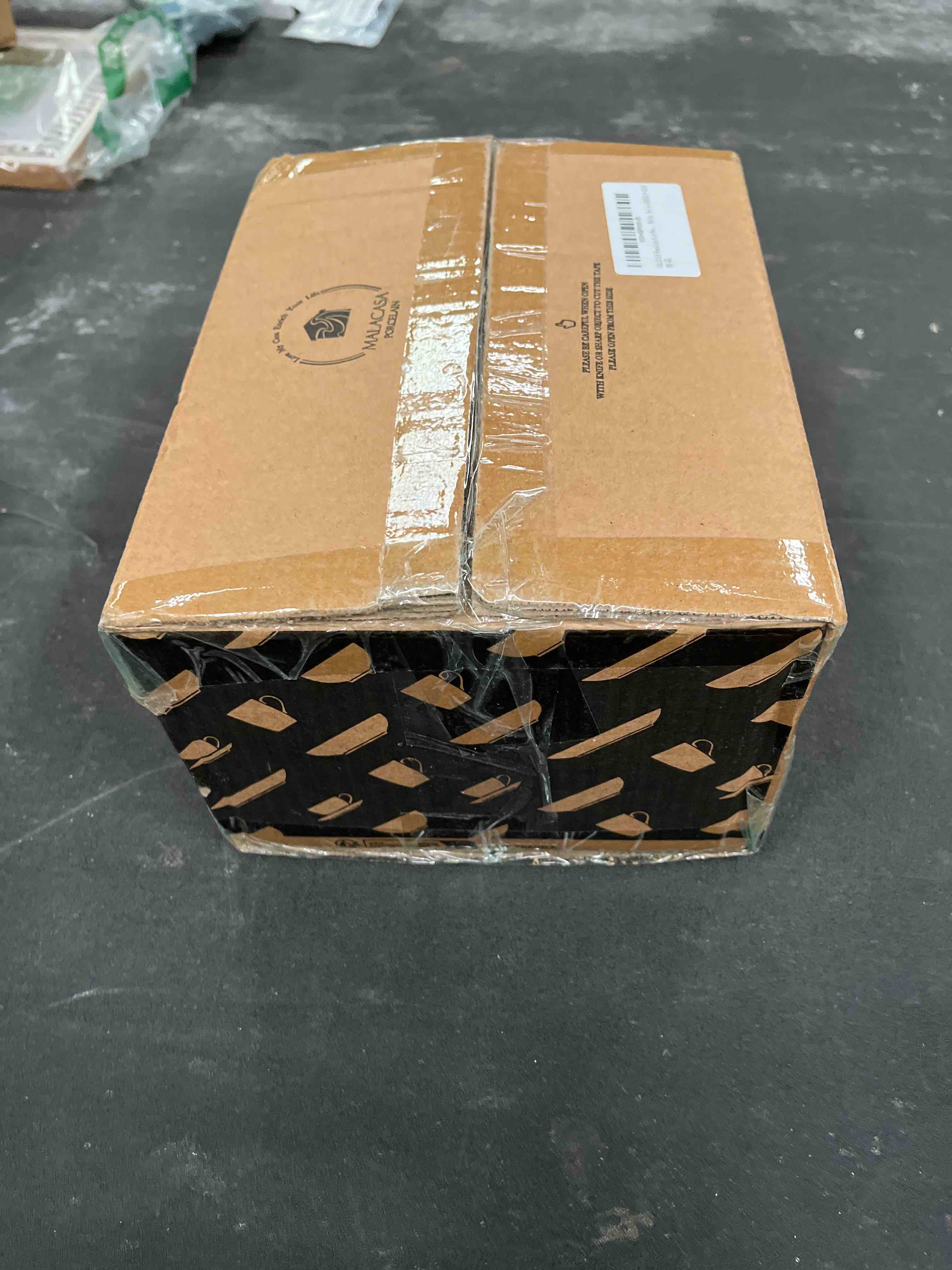 https://s3.amazonaws.com/lotting-images-prod/RustDustWanderlust/BRN4363803_1775672770498.jpeg