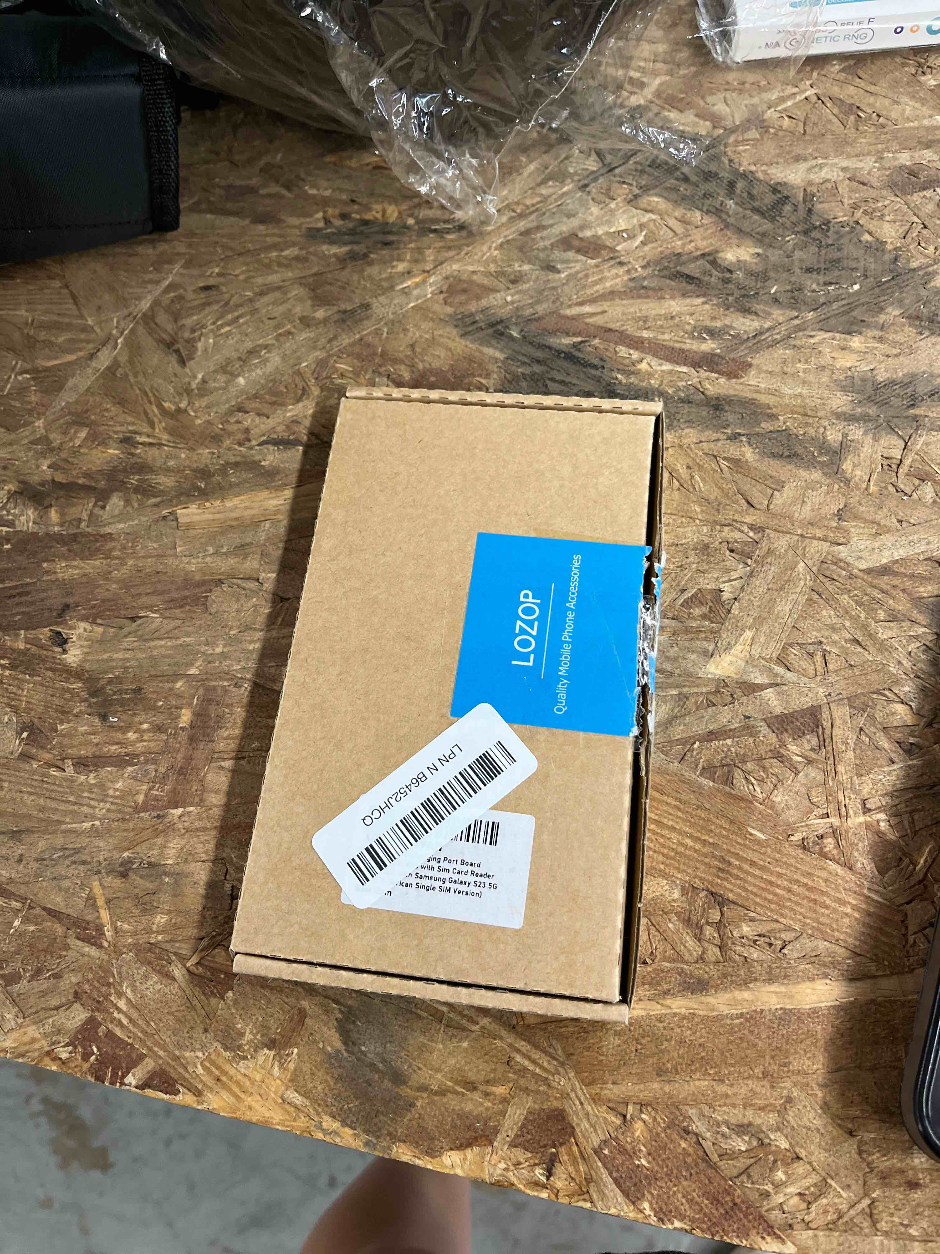 https://s3.amazonaws.com/lotting-images-prod/RustDustWanderlust/BRN4363909_1775759415404.jpeg
