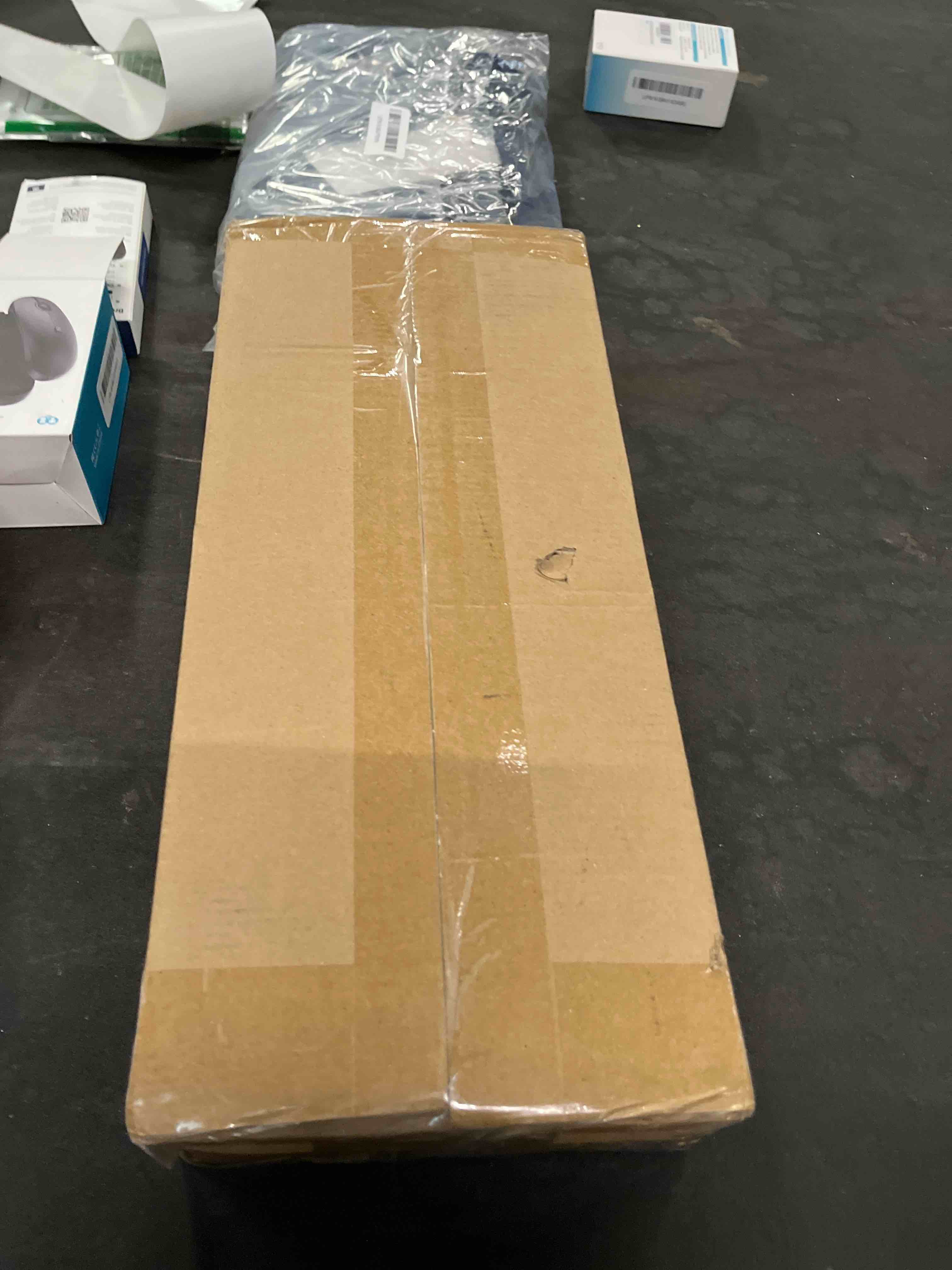Condition photo showing Good Condition for obelisk trellis for climbing plants outdoor, 6.2 ft plant support for tomato, rose, flowers, grape, pea, cucumber, rustproof plastic coated metal plant tower for potted plants - 1pc garden trellis 1 round