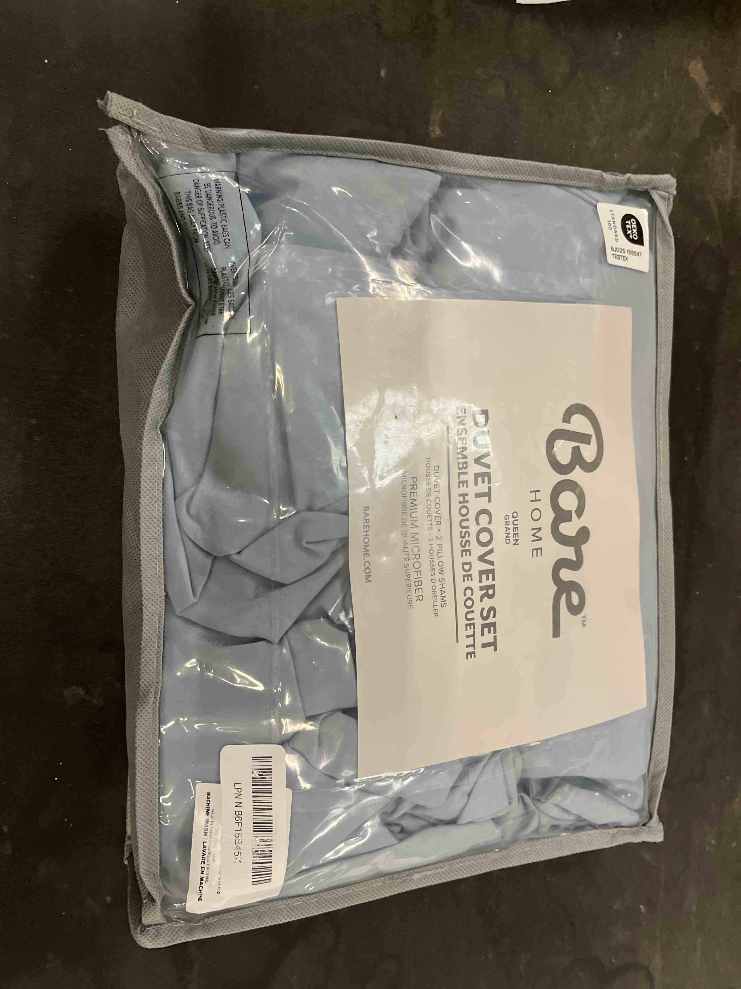 Condition photo showing Good Condition for bare home bedding duvet cover queen size - premium 1800 super soft collection - lightweight, cooling - soft breathable bedding duvet cover (queen, dusty blue) queen 18 - dusty blue (no comforter)