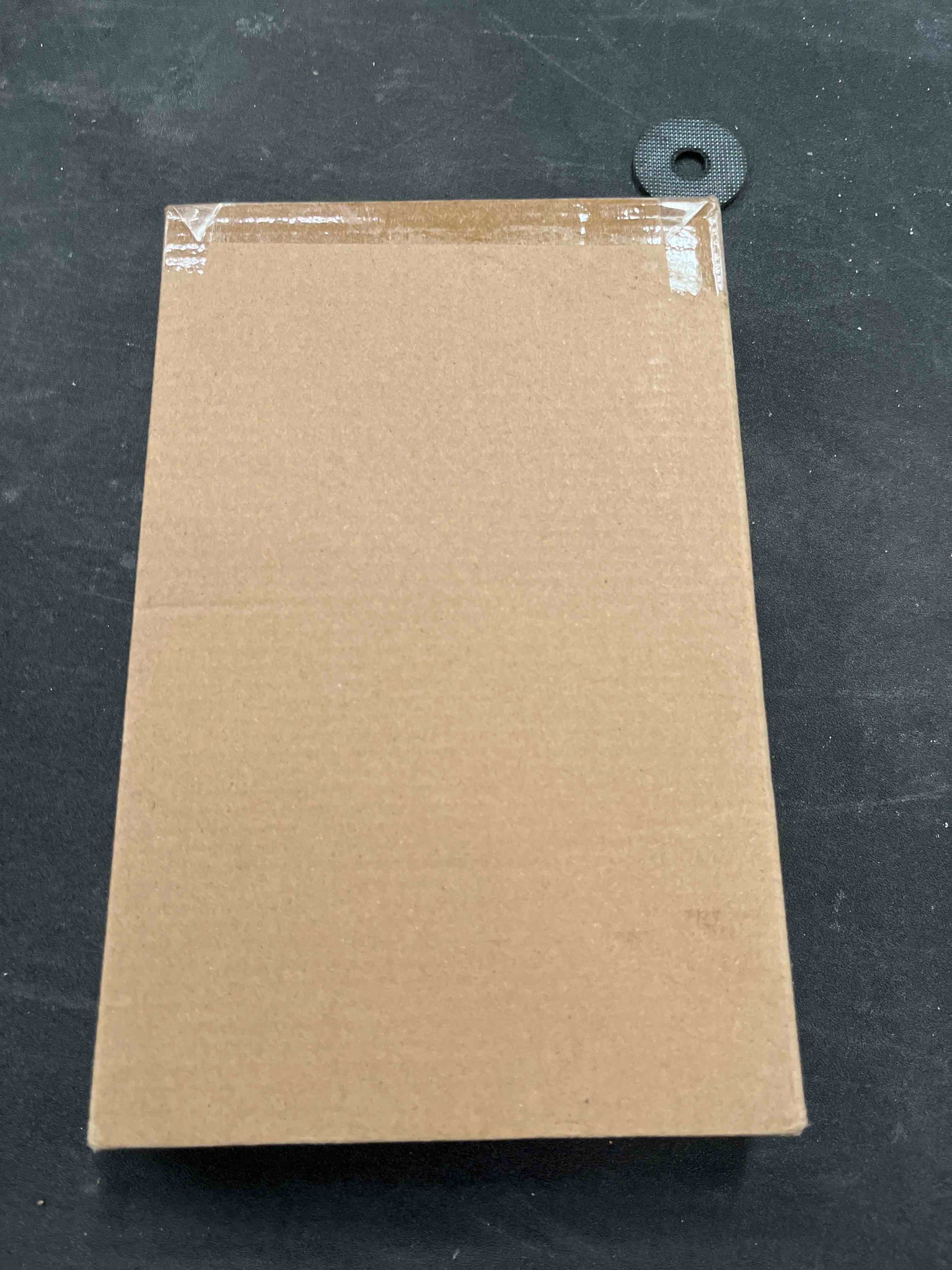 https://s3.amazonaws.com/lotting-images-prod/RustDustWanderlust/BRN4365007_1775757733748.jpeg