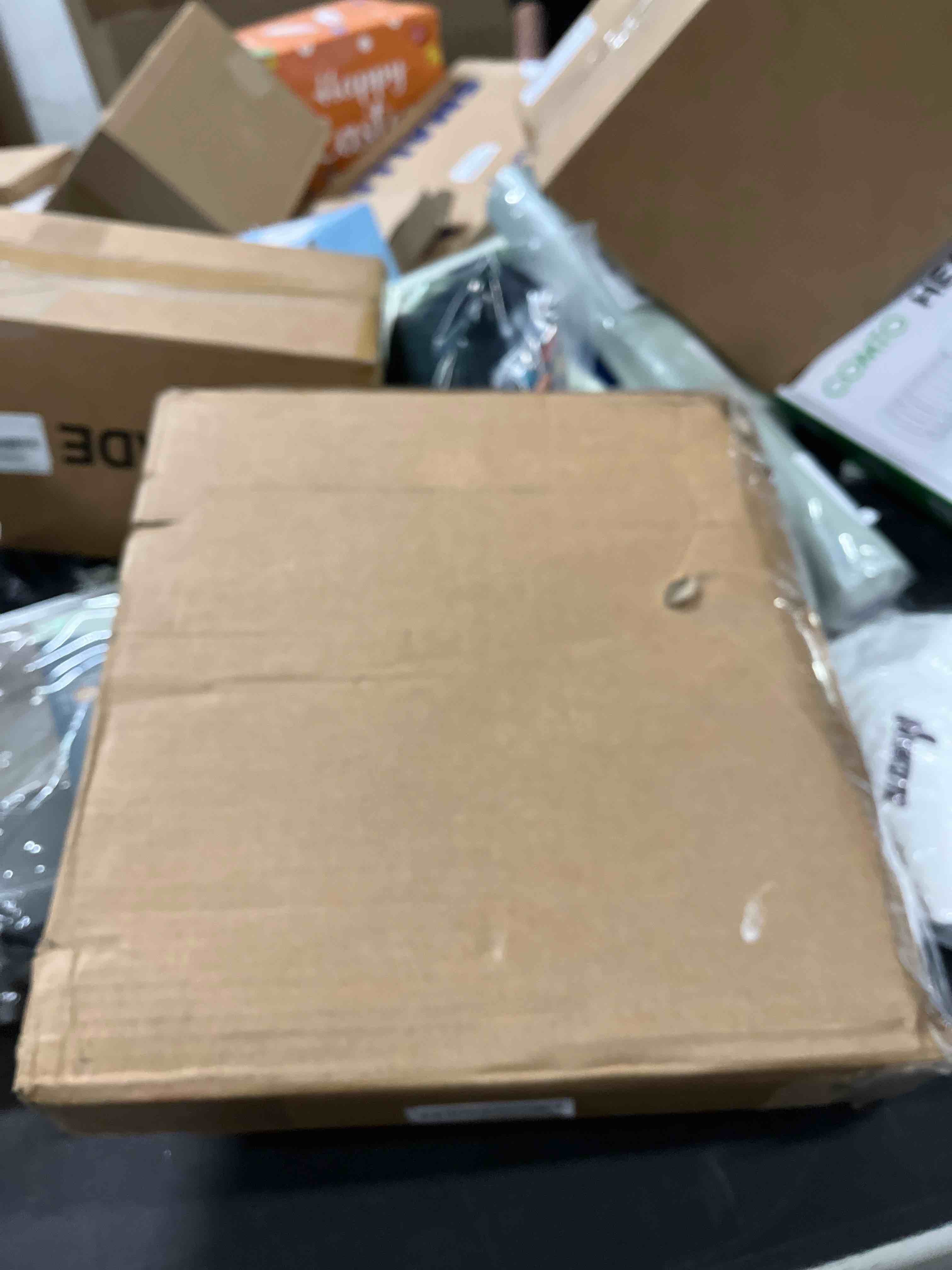 Condition photo showing Good Condition for toploader binder for trading cards, hard cases, holds 216 toploaders, 9 pocket sleeves for 3" x 4" cards (black 216-toploaders)