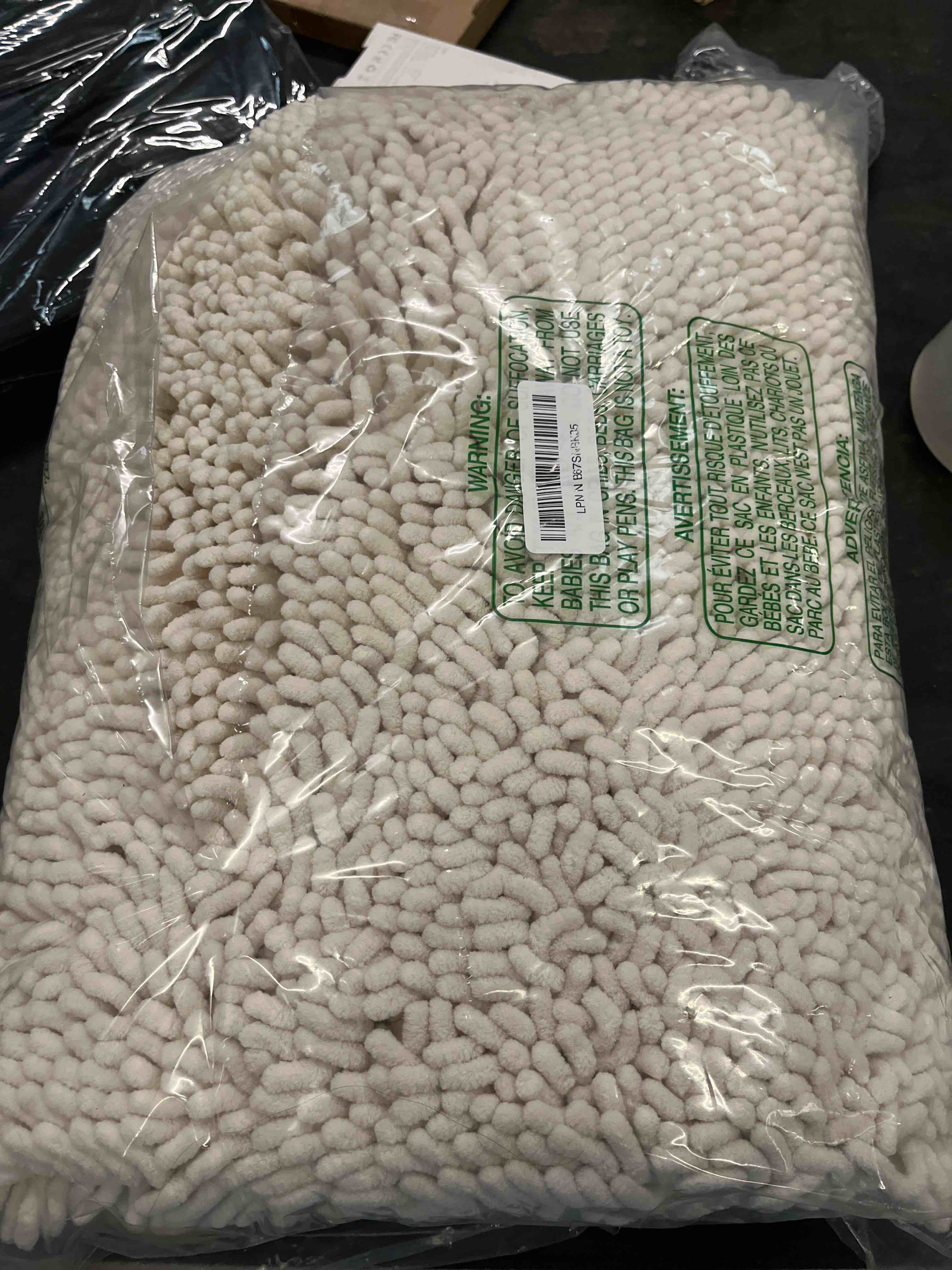 Condition photo showing Good Condition for smiry luxury chenille bathroom rugs 48x32, extra soft and absorbent shaggy bath mat, machine washabl