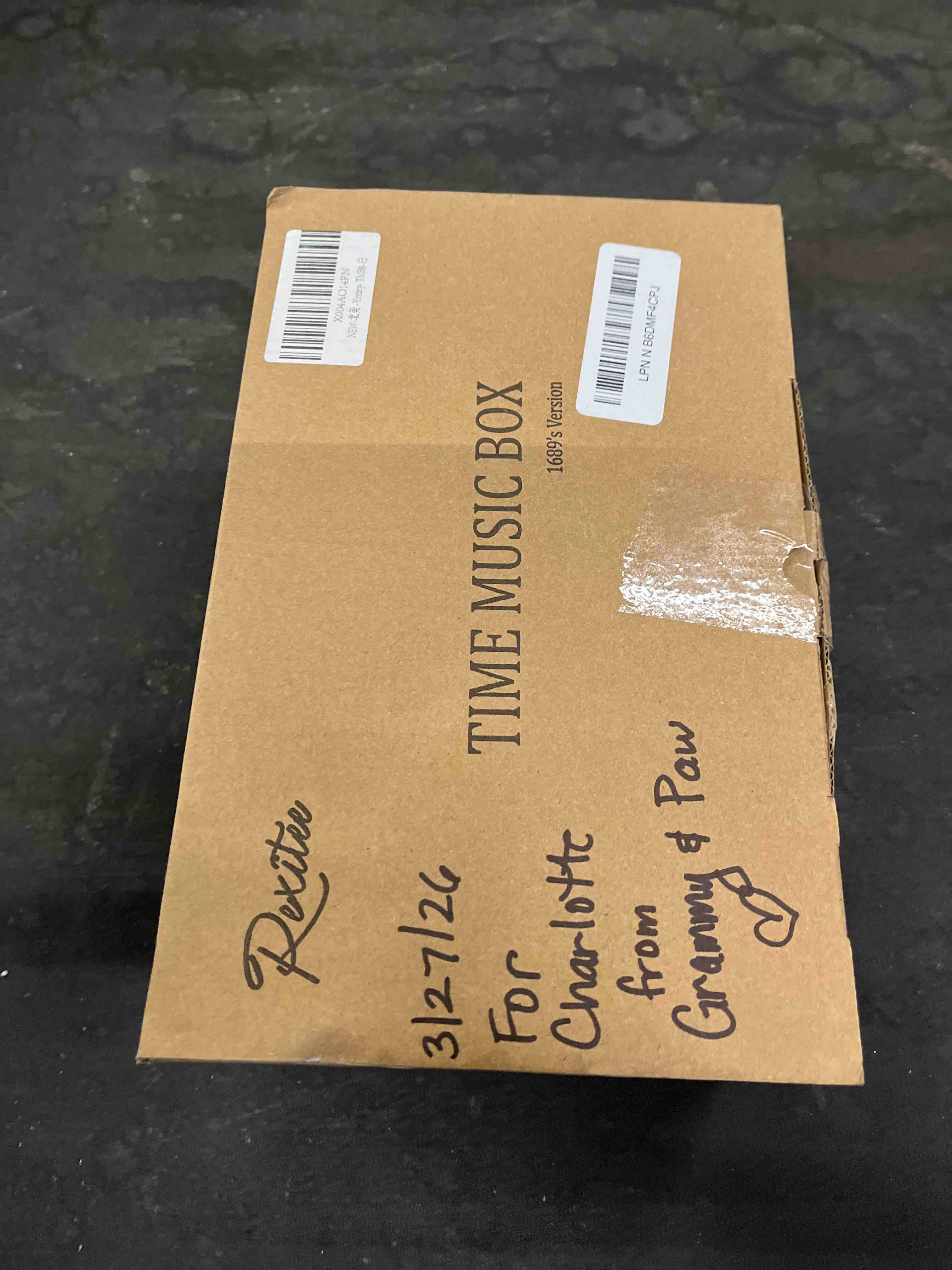 Condition photo showing Good Condition for yintiny rechargeable leather cd player with speakers, bluetooth transmitter, festival gift, bgm play