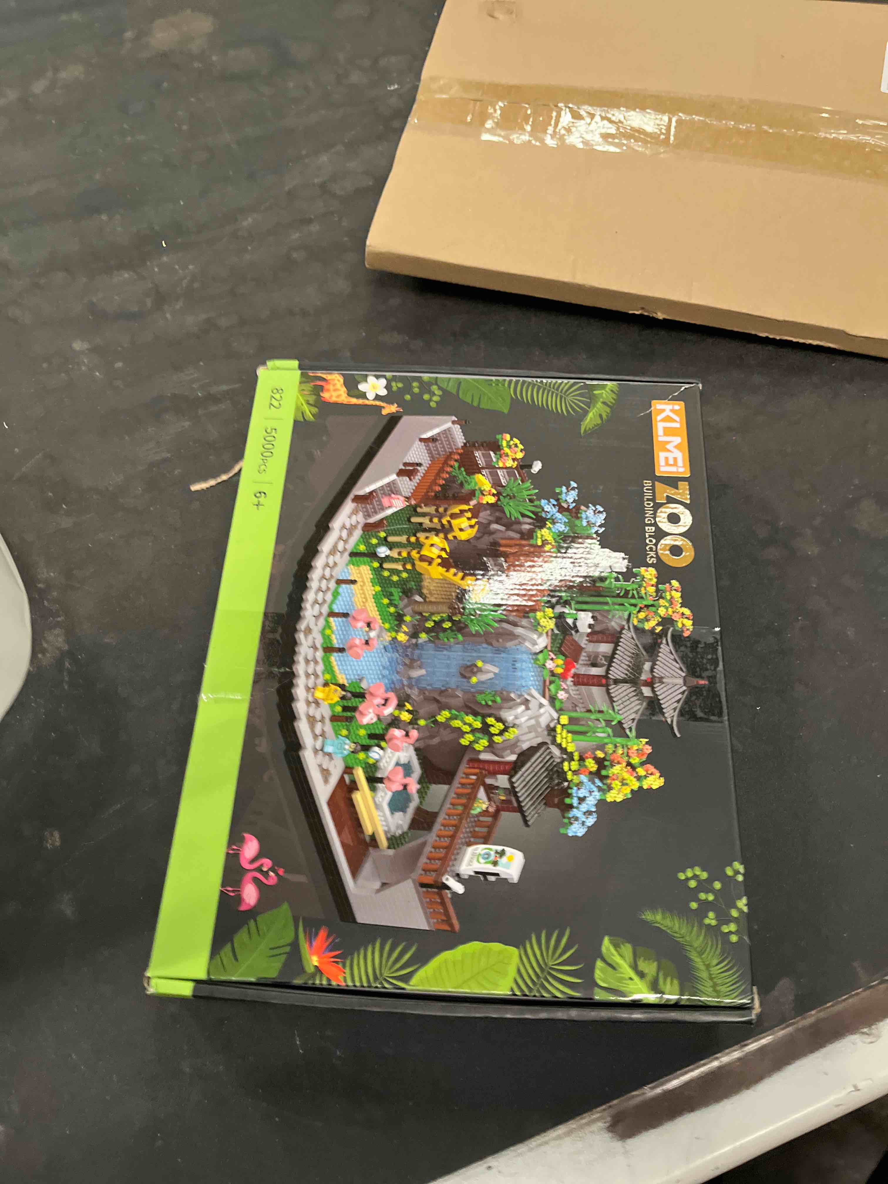 Condition photo showing Good Condition for komvoor zoo micro building blocks set 5000pcs for adults or teens ages of 14+, animals park diy modl