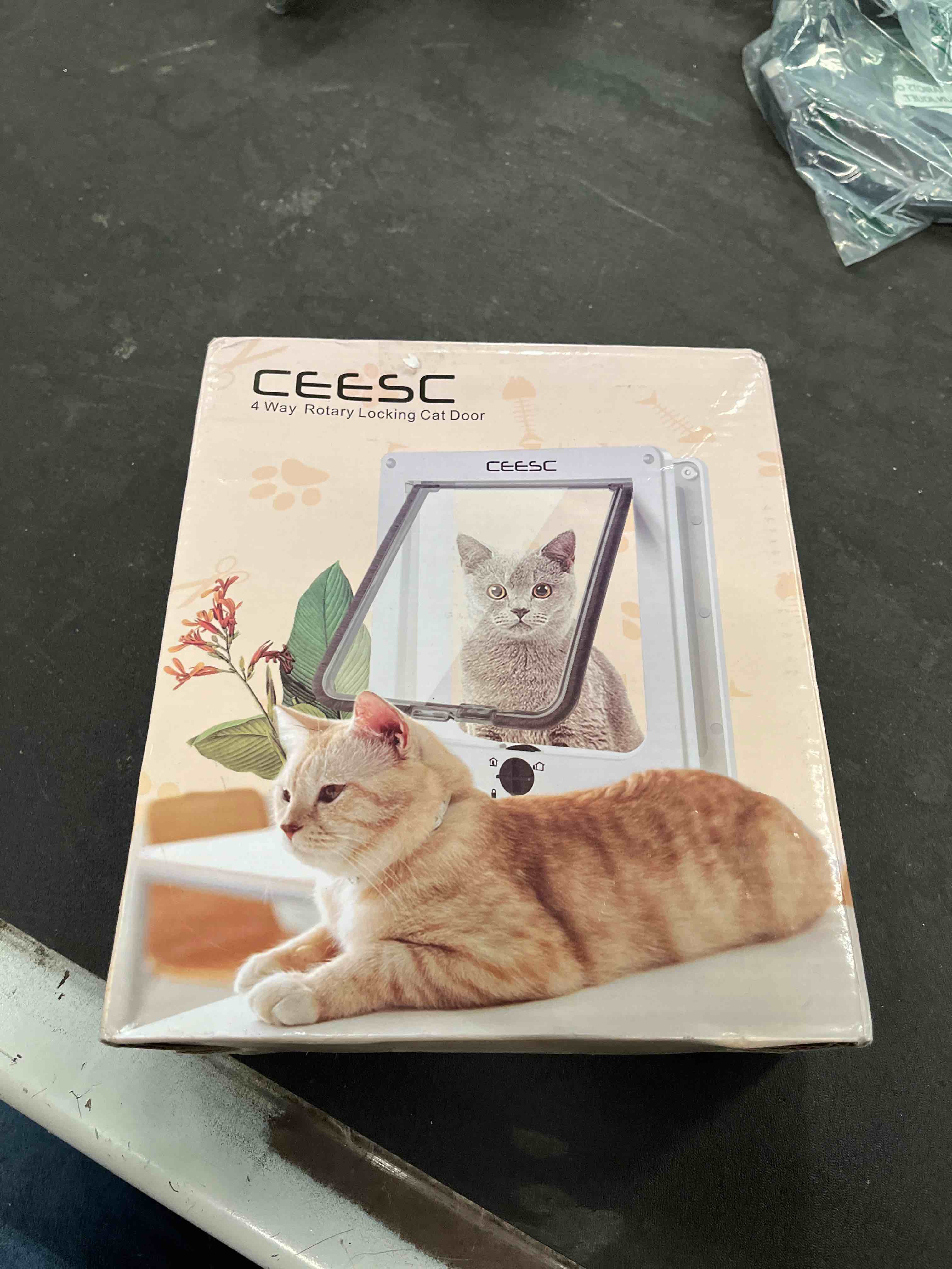 Condition photo showing Good Condition for ceesc medium cat door for interior/exterior door, weatherproof, white, rotary 4 way locking pet door