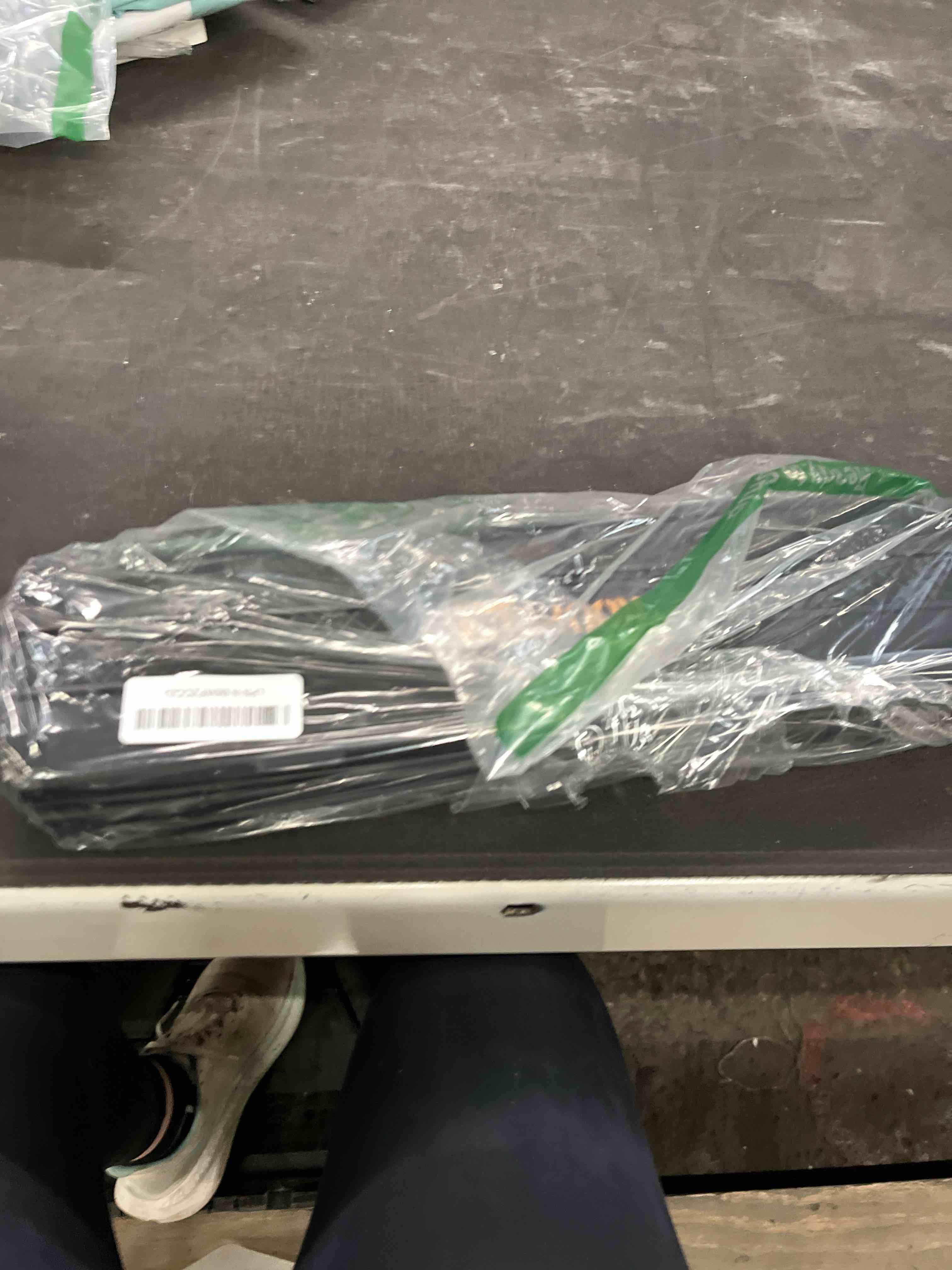 Condition photo showing Good Condition for 10 piece breaker bar set, 3/8" , 1/2" and 1/4" drive, 180° rotatable head, 6'', 10'', 15'' length, 3