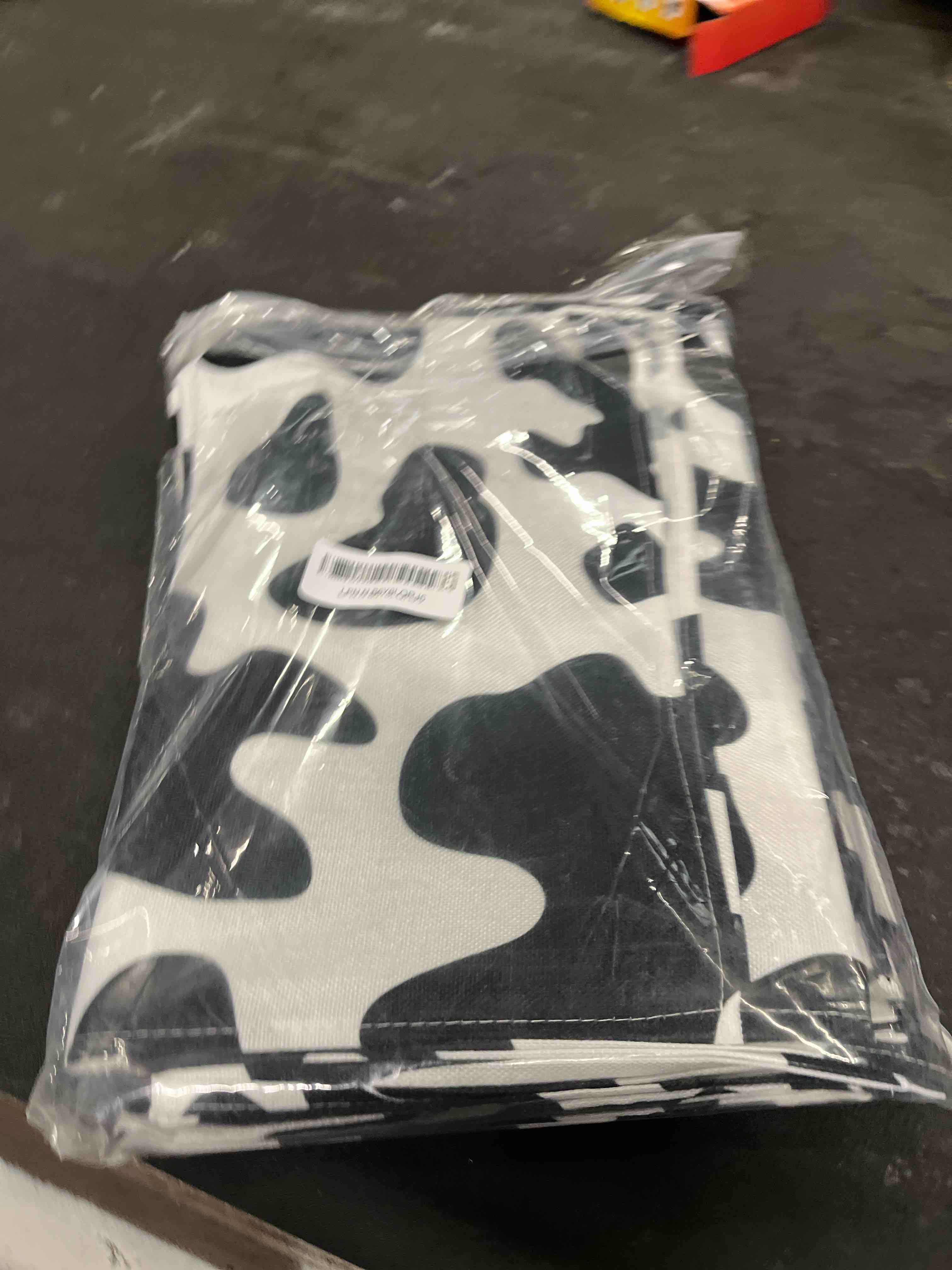 Condition photo showing Good Condition for kingdder 8 pcs linen cow print pattern table runner farm black and white cowhide tablecloth cow prin