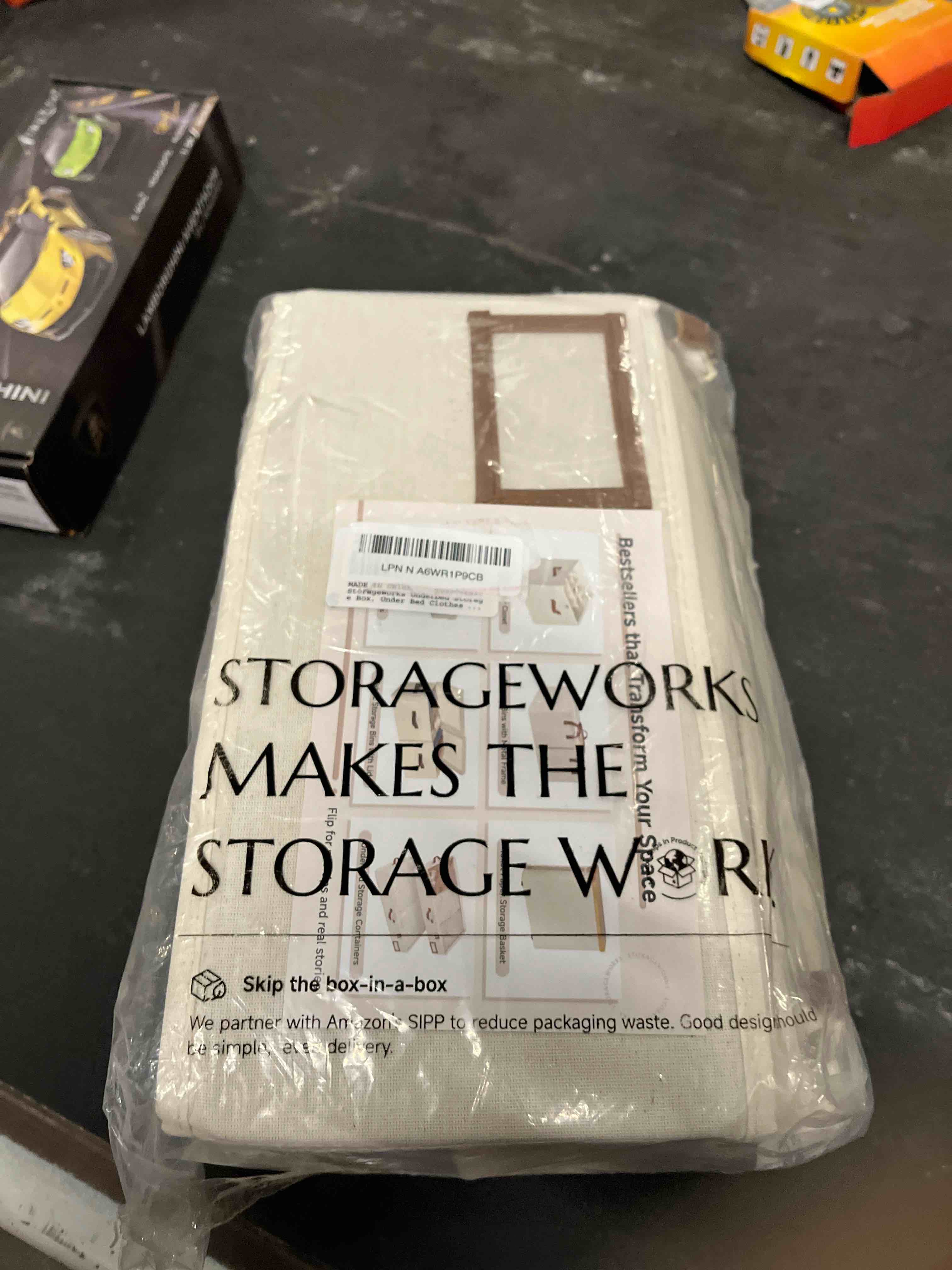 https://s3.amazonaws.com/lotting-images-prod/RustDustWanderlust/BRN4365978_1776085402072.jpeg