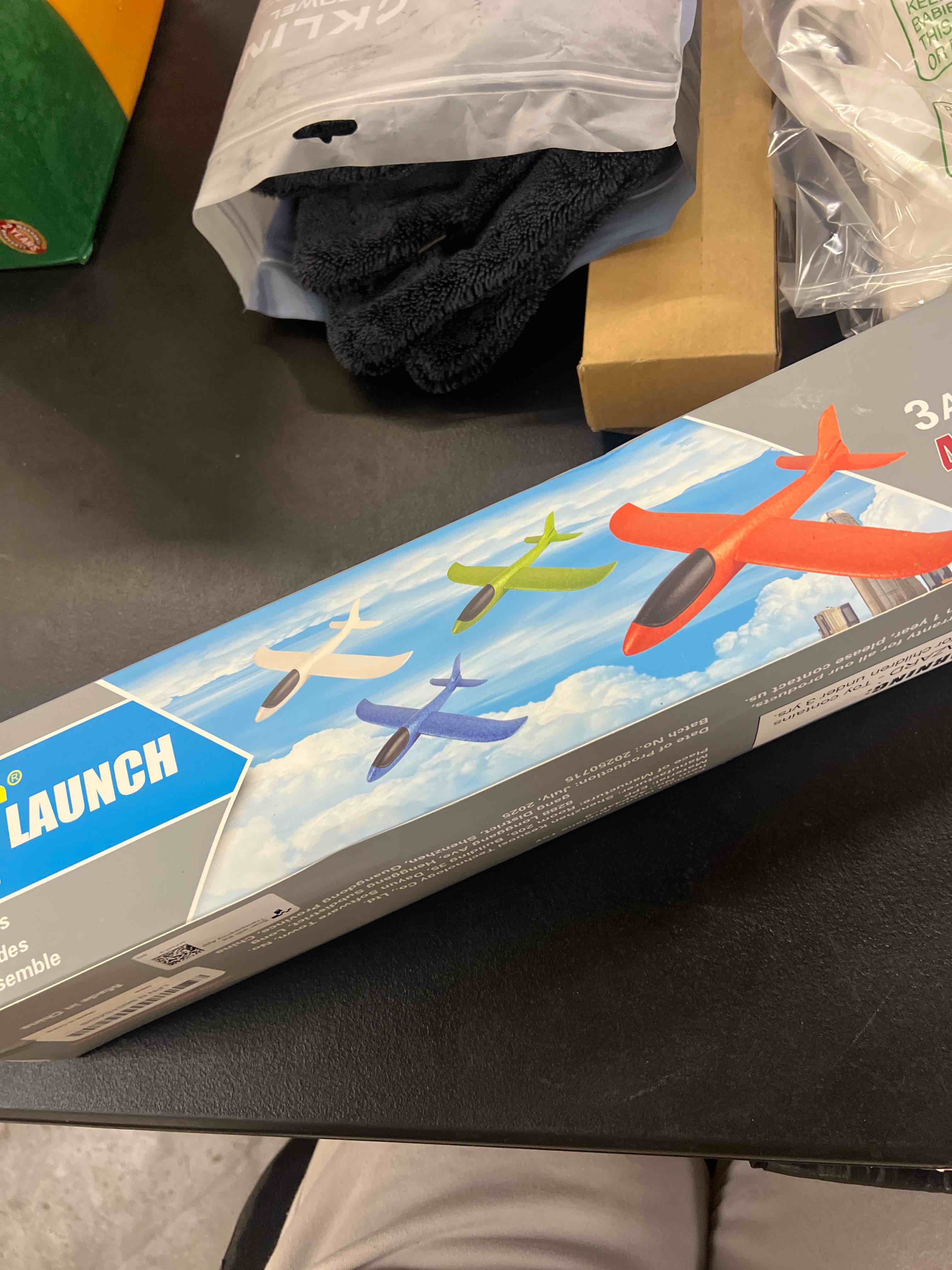 Condition photo showing Good Condition for bootaa 4 pack airplane/flying toys, 17.5" large throwing foam plane/gliders, 2 flight mode, birthday gifts for girls kids 3 4 5 6 7 8 9 10 11 12 year old boys,outdoor sport game toys 4 airplanes
