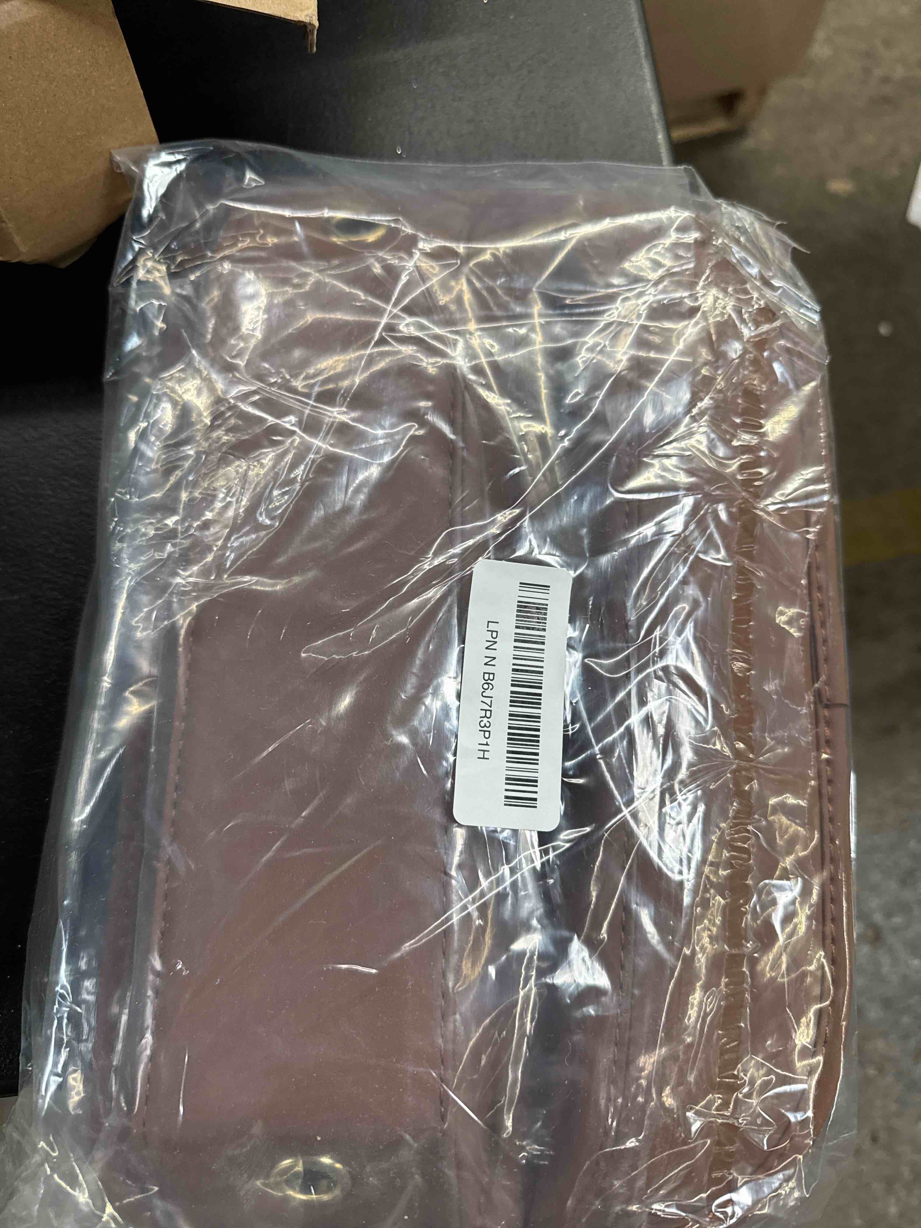 Condition photo showing Good Condition for premium leather car seat gap filler organizer (0.2”-1.2" gaps), clever gifts for car suv truck owners (brown, 1 pack) 03 brown, 1 pack