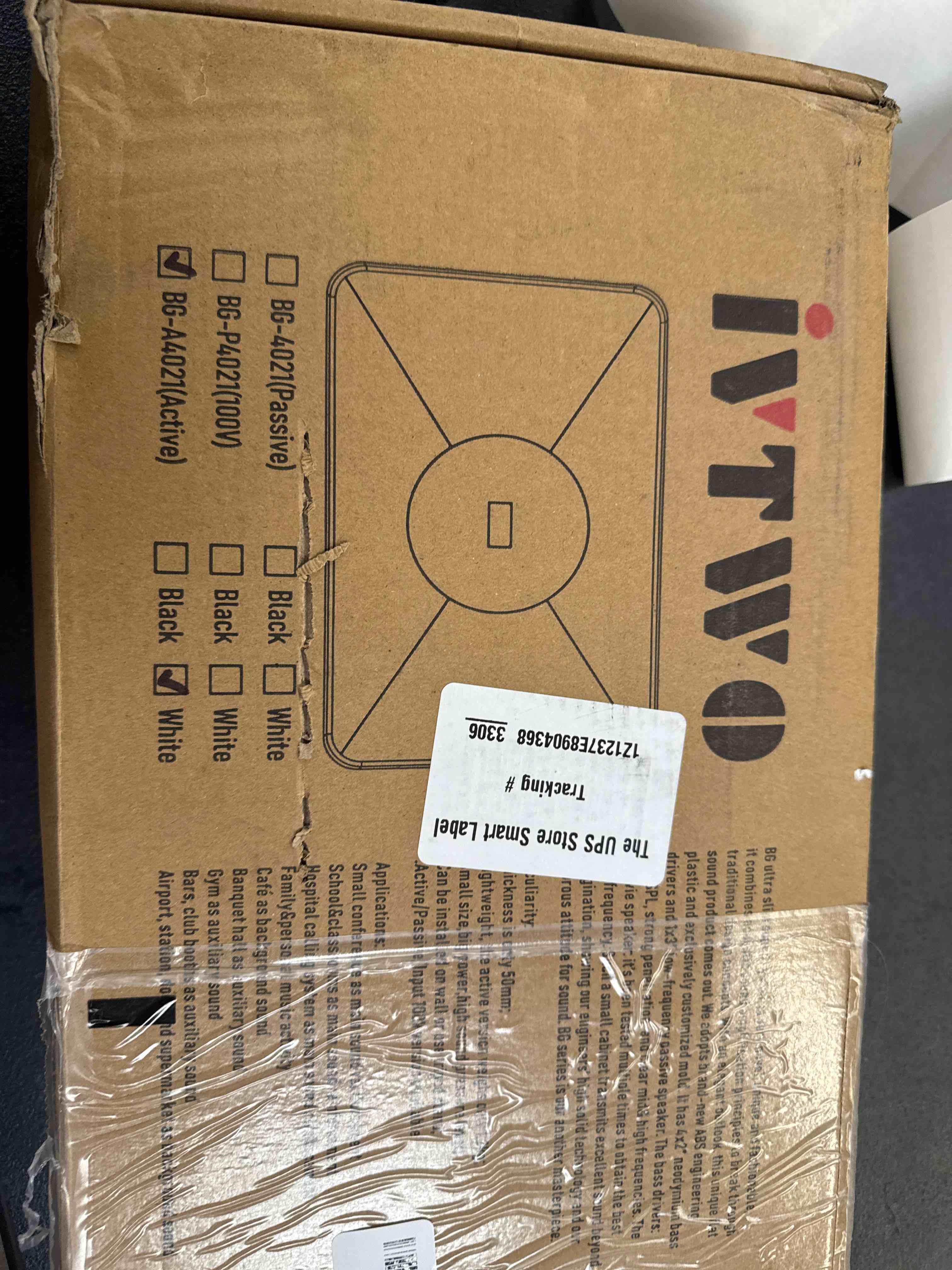 https://s3.amazonaws.com/lotting-images-prod/RustDustWanderlust/BRN4371161_1776188518084.jpeg
