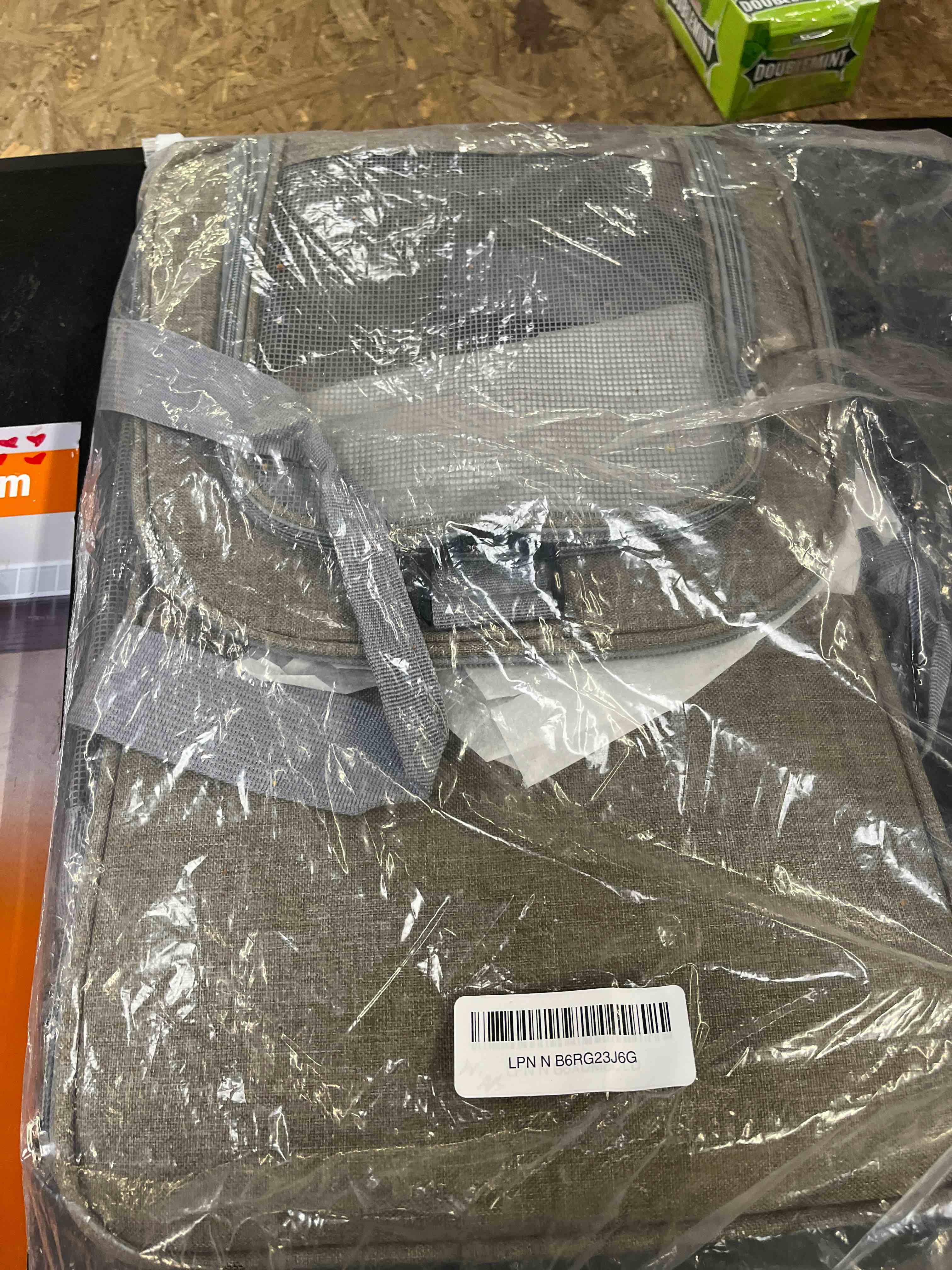 Condition photo showing Good Condition for mr. pen- pet carrier, cat carrier, dog carrier, cat bag carrier, cat travel carrier, soft cat carrier, dog travel carrier, pet travel carrier, dog soft-sided carriers grey