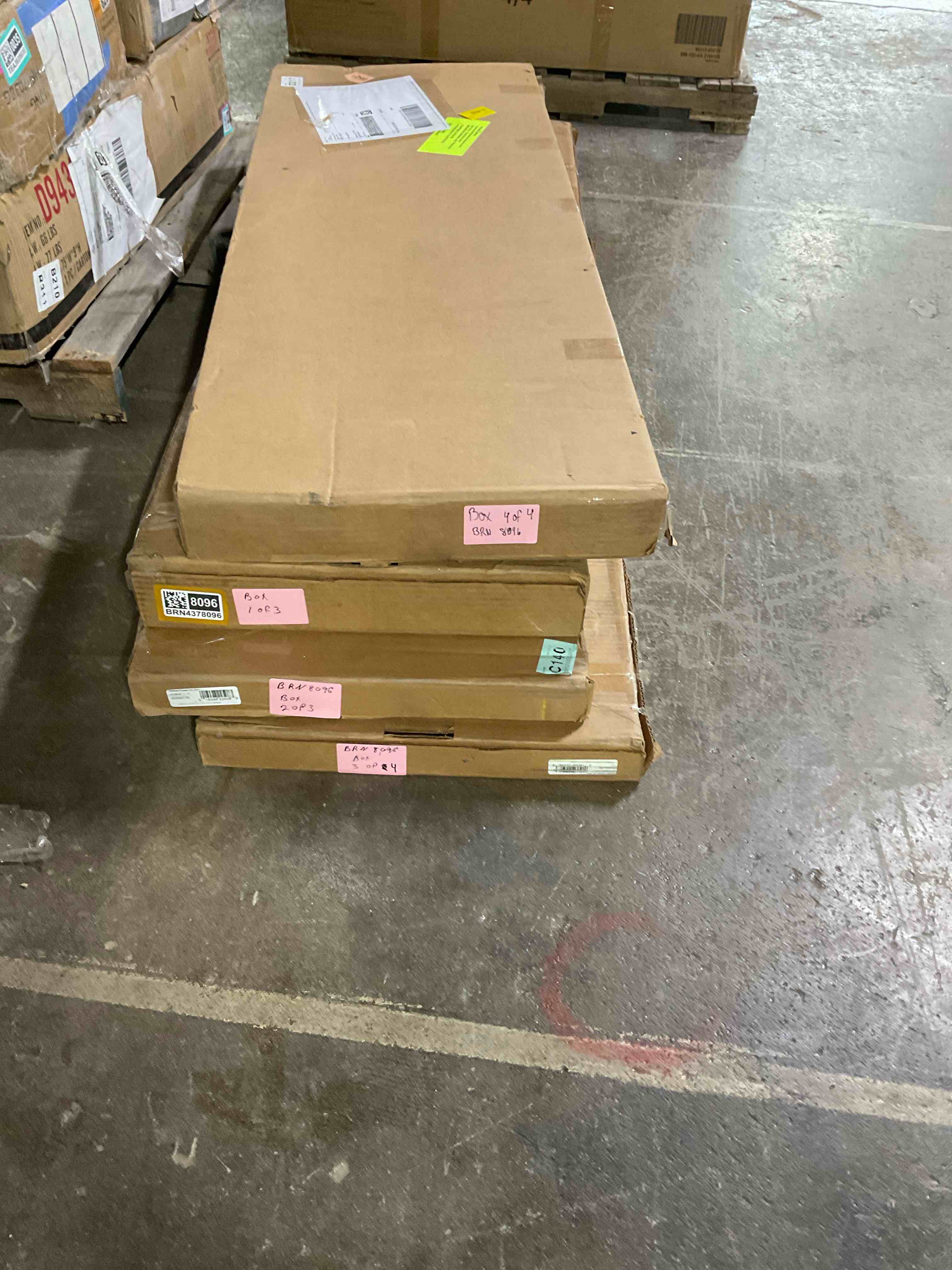 Condition photo showing Good Condition for (4 boxes) Grid 48\u0027\u0027 - 96\u0027\u0027 Closet System (Can Be Cut To Fit)