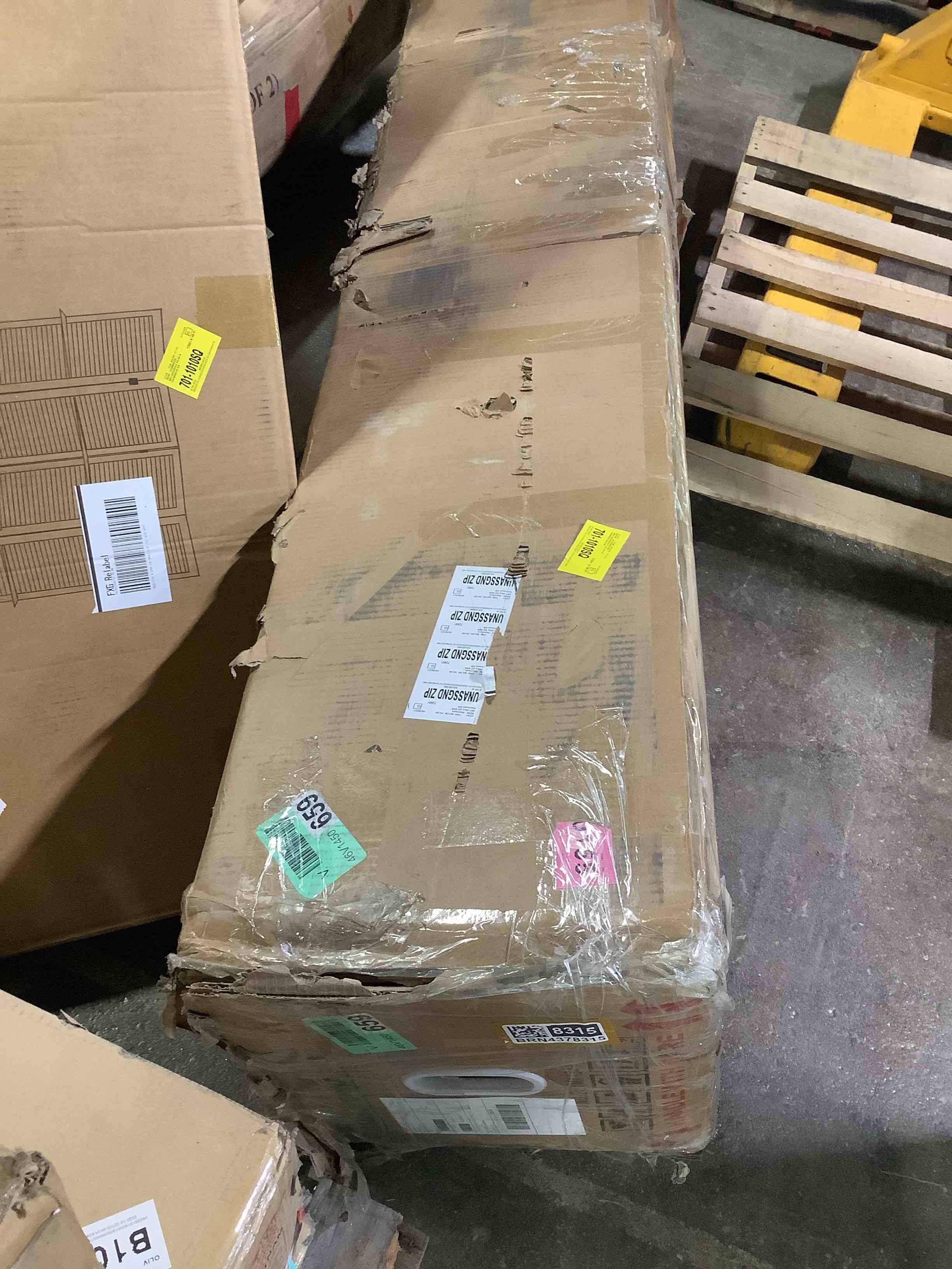 Condition photo showing Good Condition for Juanetta Hydraulic Lift Up Storage Upholstered Platform Bed