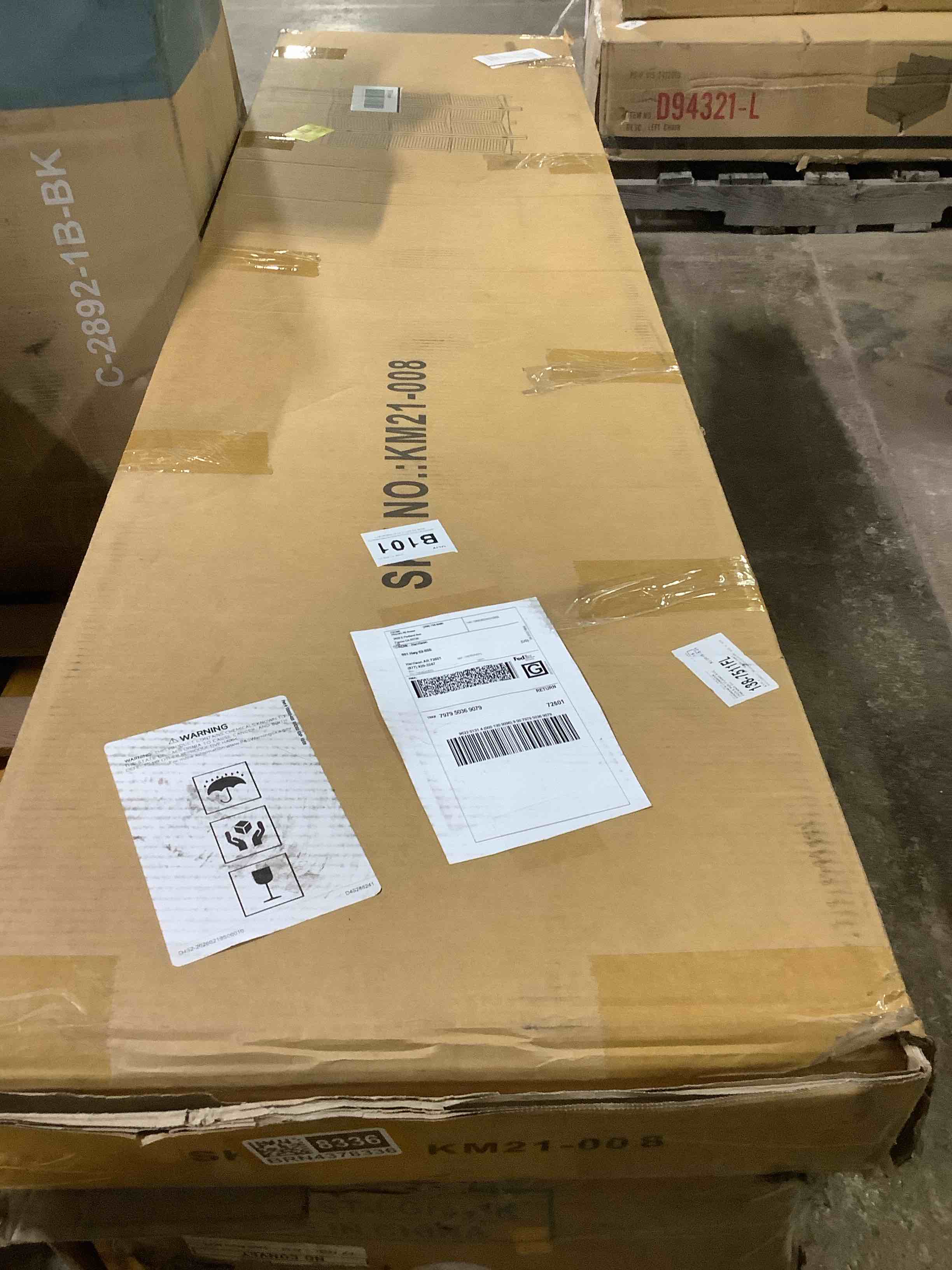 Condition photo showing Good Condition for (color may vary from photo)4 Panel Wood Room Divider Folding Privacy Screens With Shelves