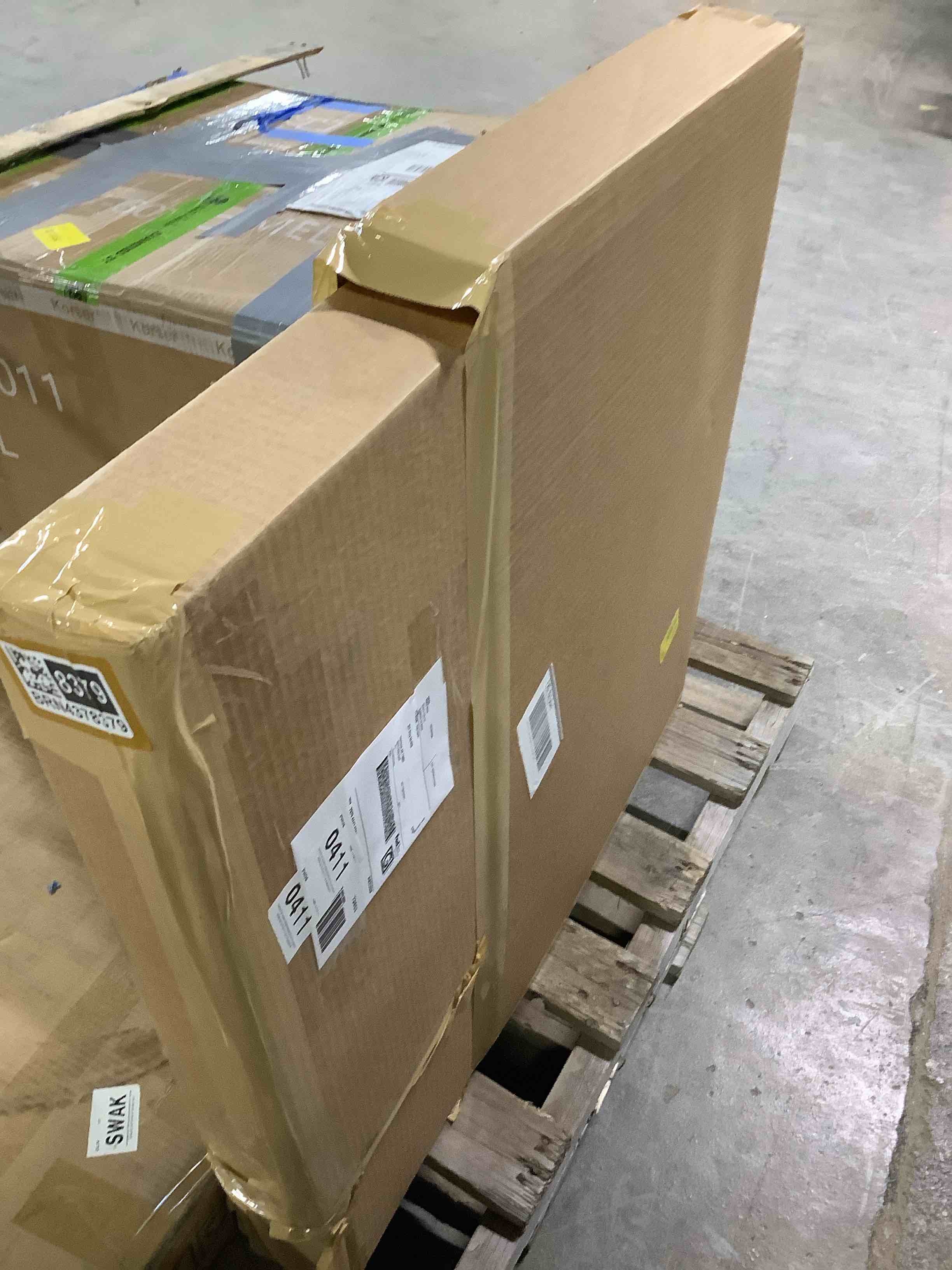 Condition photo showing Good Condition for Vintage Blue And Orange Wave Elegance I Metal Wall Clock