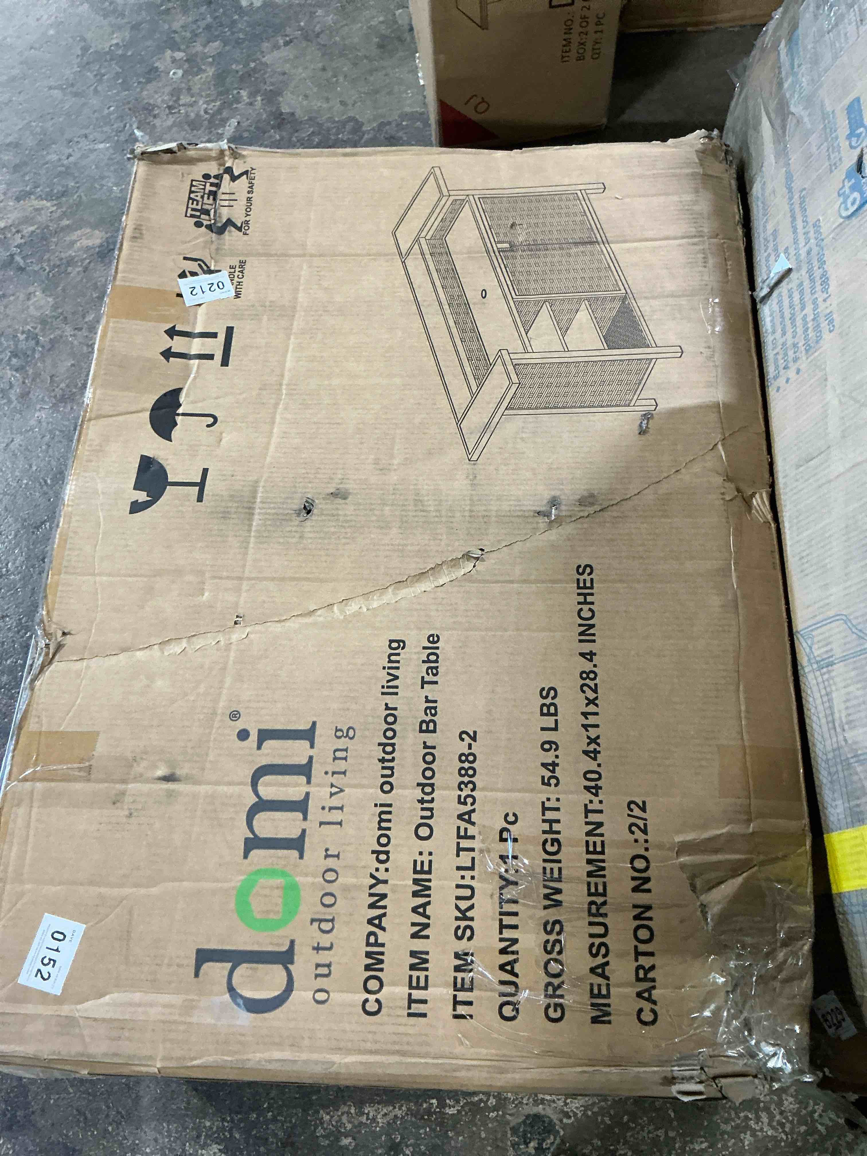 Condition photo showing Good Condition for Outdoor Bar Table