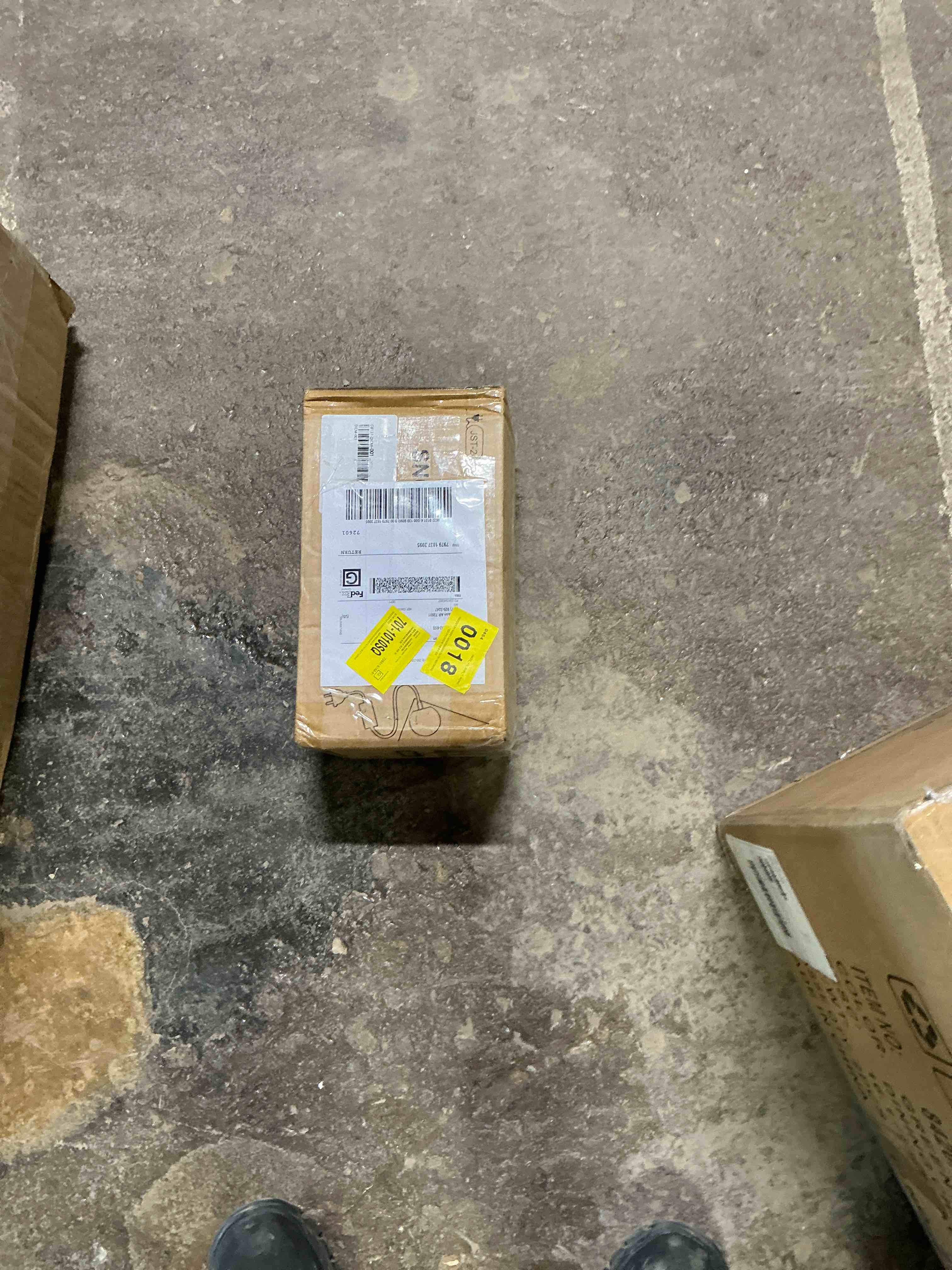 Condition photo showing Good Condition for Bansemer Snow Melting Mats for Stairs, Graphene Heated Outdoor No-Slip Rubber Mats with Plug