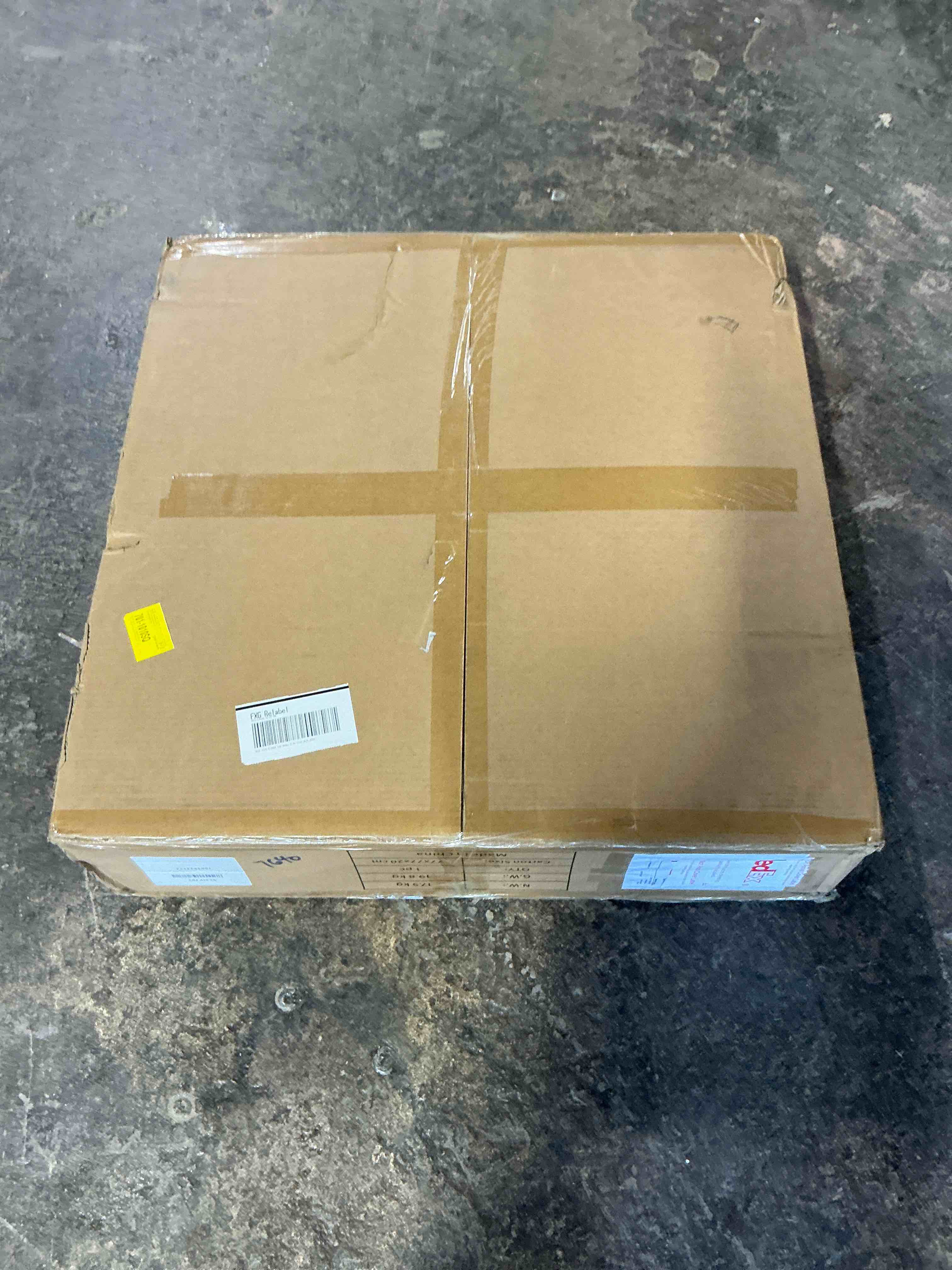 Condition photo showing Good Condition for Arshi 30\u0027\u0027 Tufted Square Storage Ottoman