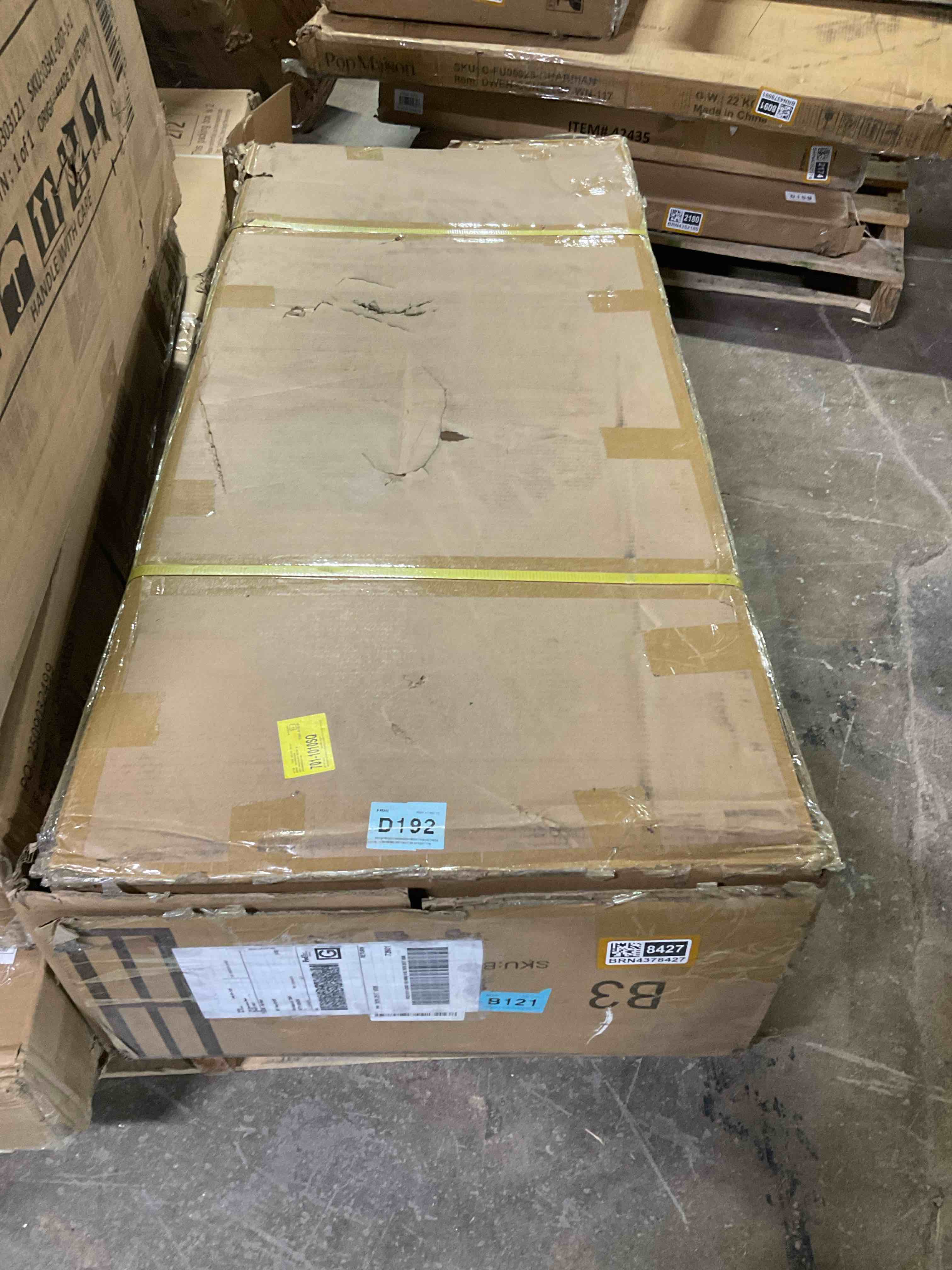 Condition photo showing Good Condition for Armoire