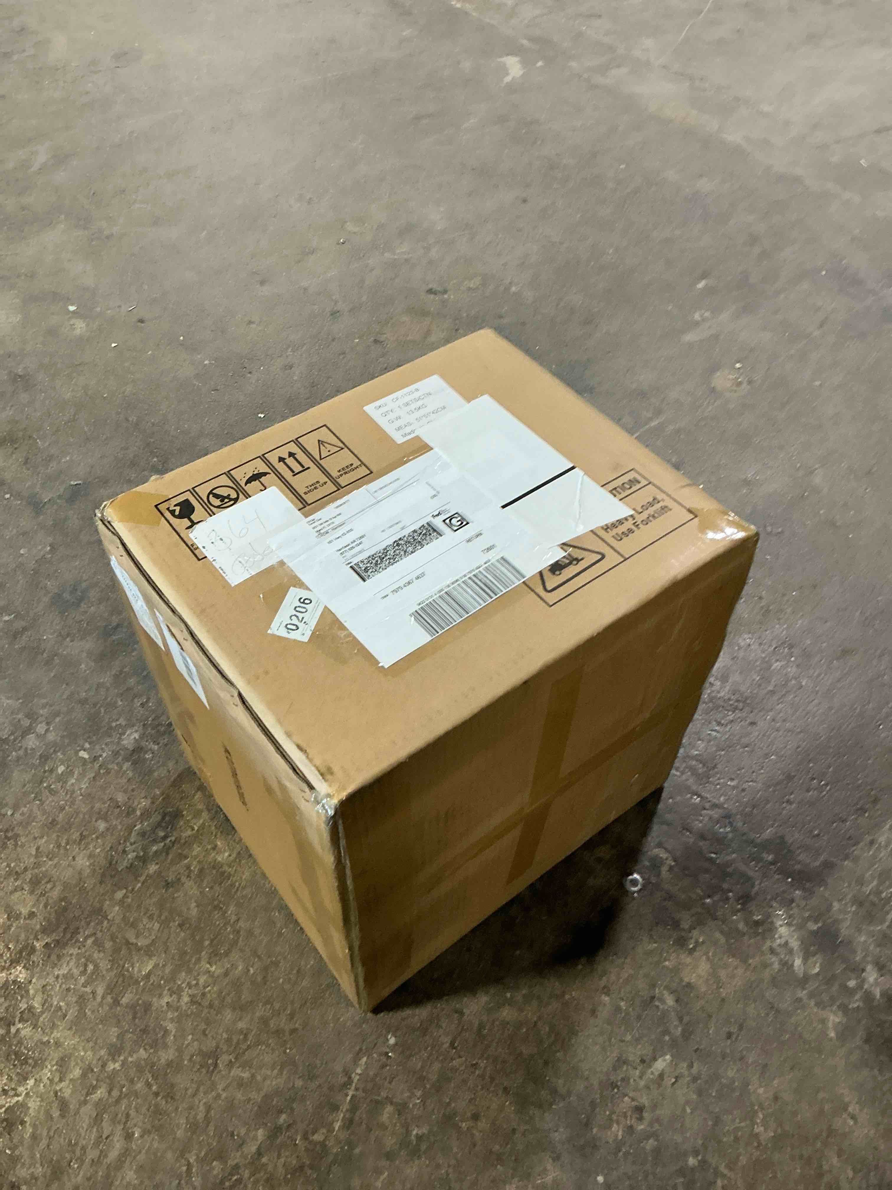 Condition photo showing Good Condition for 47.26\u0027\u0027 Cloud Shape Coffee Table, Brown Wood Coffee Table with 4 Cylindrical Legs