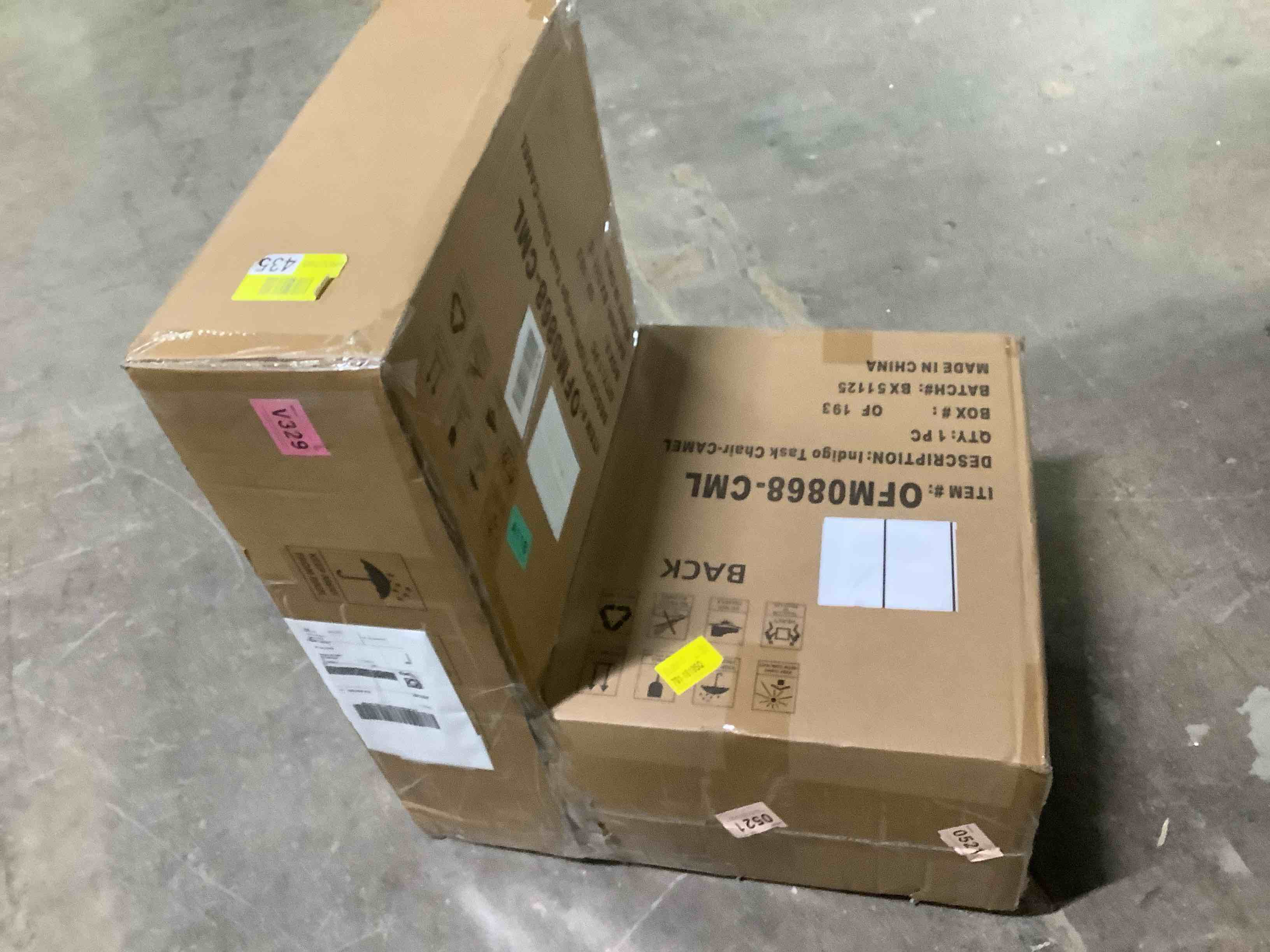 Condition photo showing Good Condition for Anagrace Leather Upholstered Swivel Tilt Task Office Chair