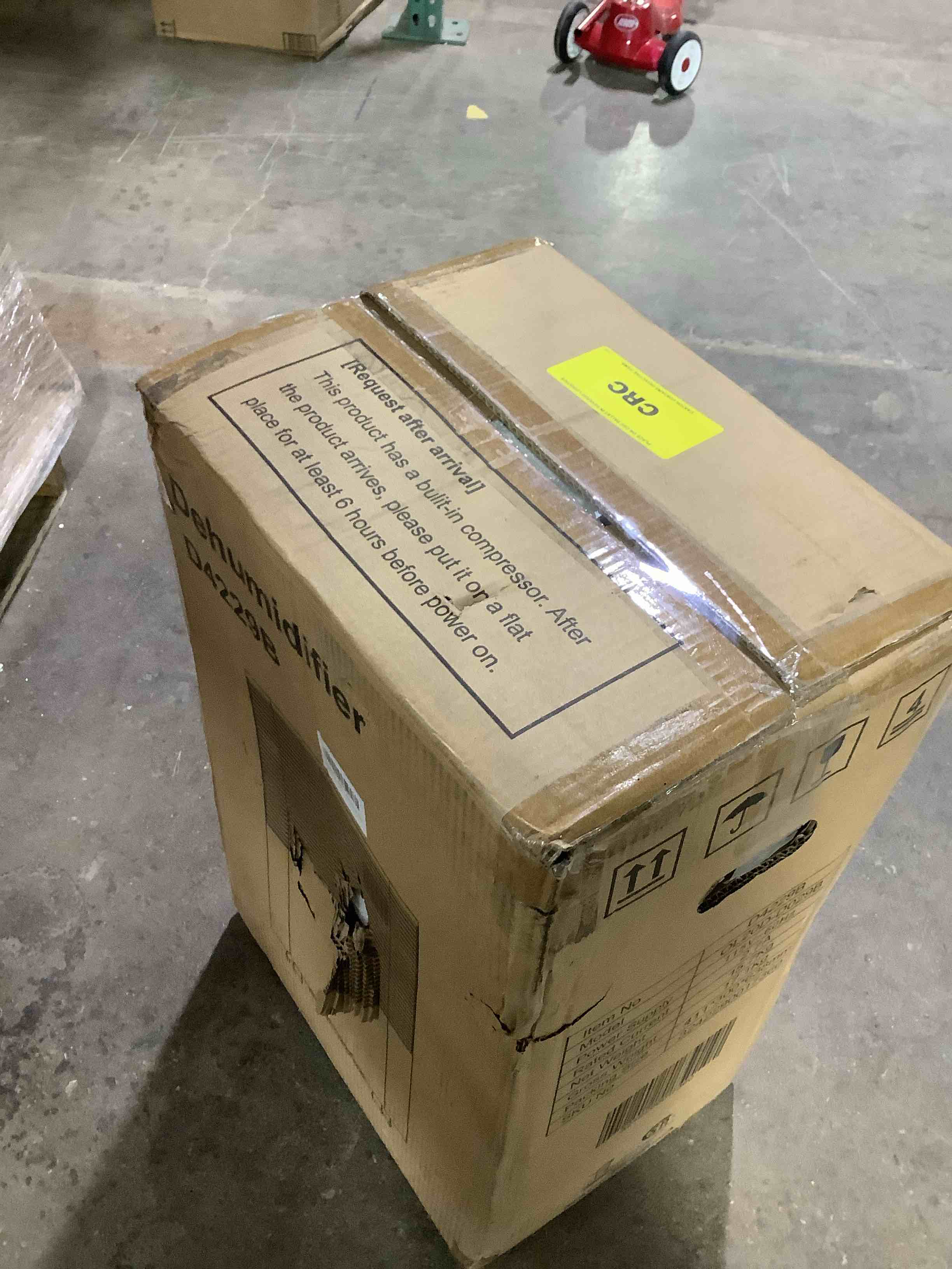 Condition photo showing Good Condition for Dehumidifier D4229b
